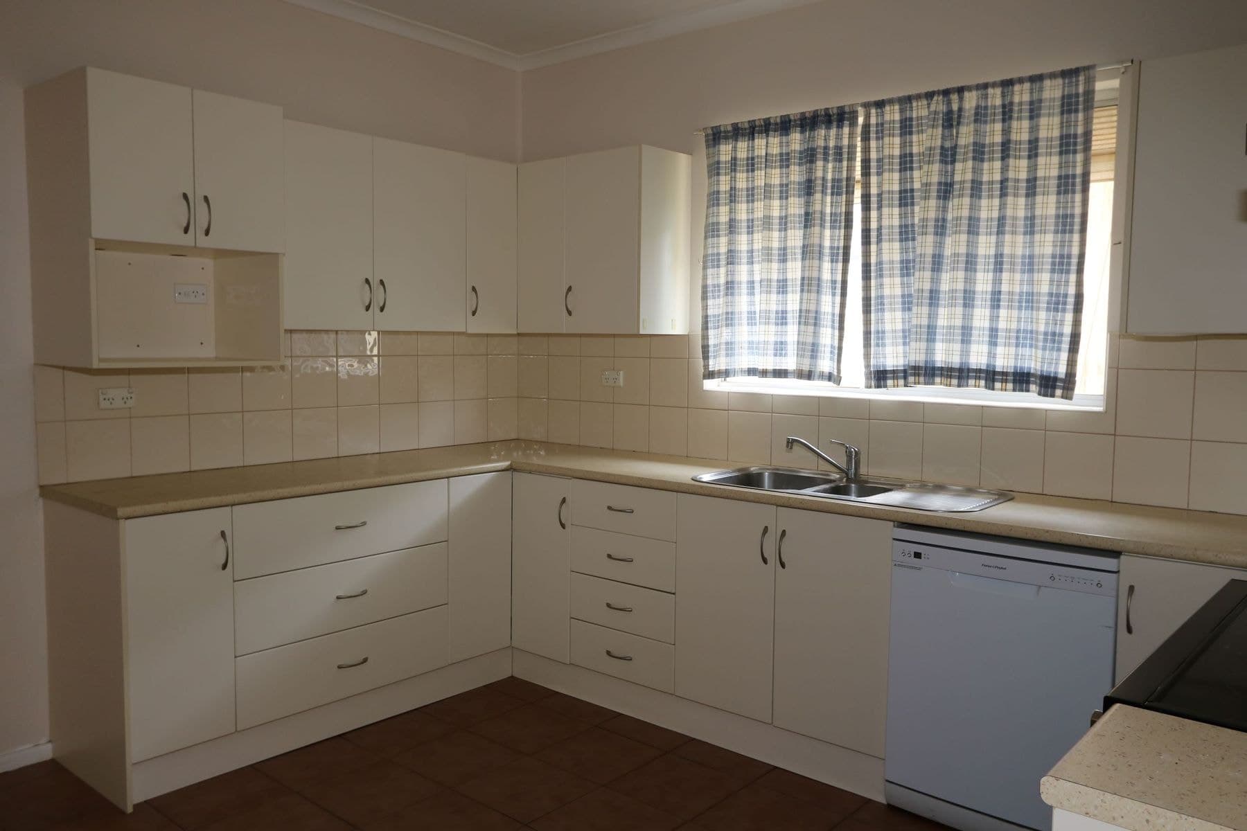 336 Mica Street, Broken Hill NSW 2880, Broken Hill - Thumbnail 3