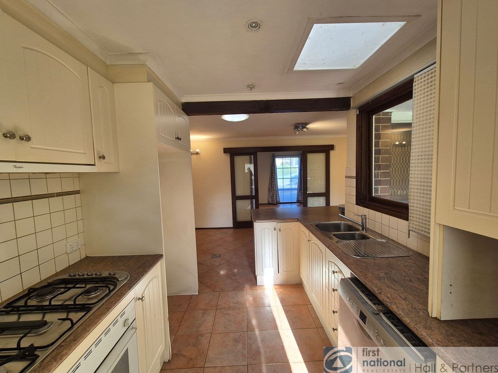 6 Maitland Circuit, Mulgrave, VIC 3170, Mulgrave - Thumbnail 2