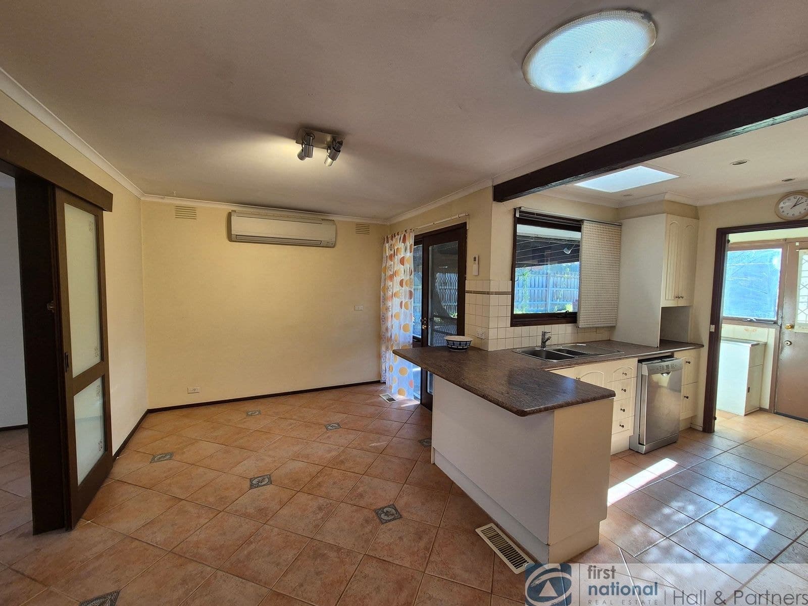 6 Maitland Circuit, Mulgrave, VIC 3170, Mulgrave - Thumbnail 4