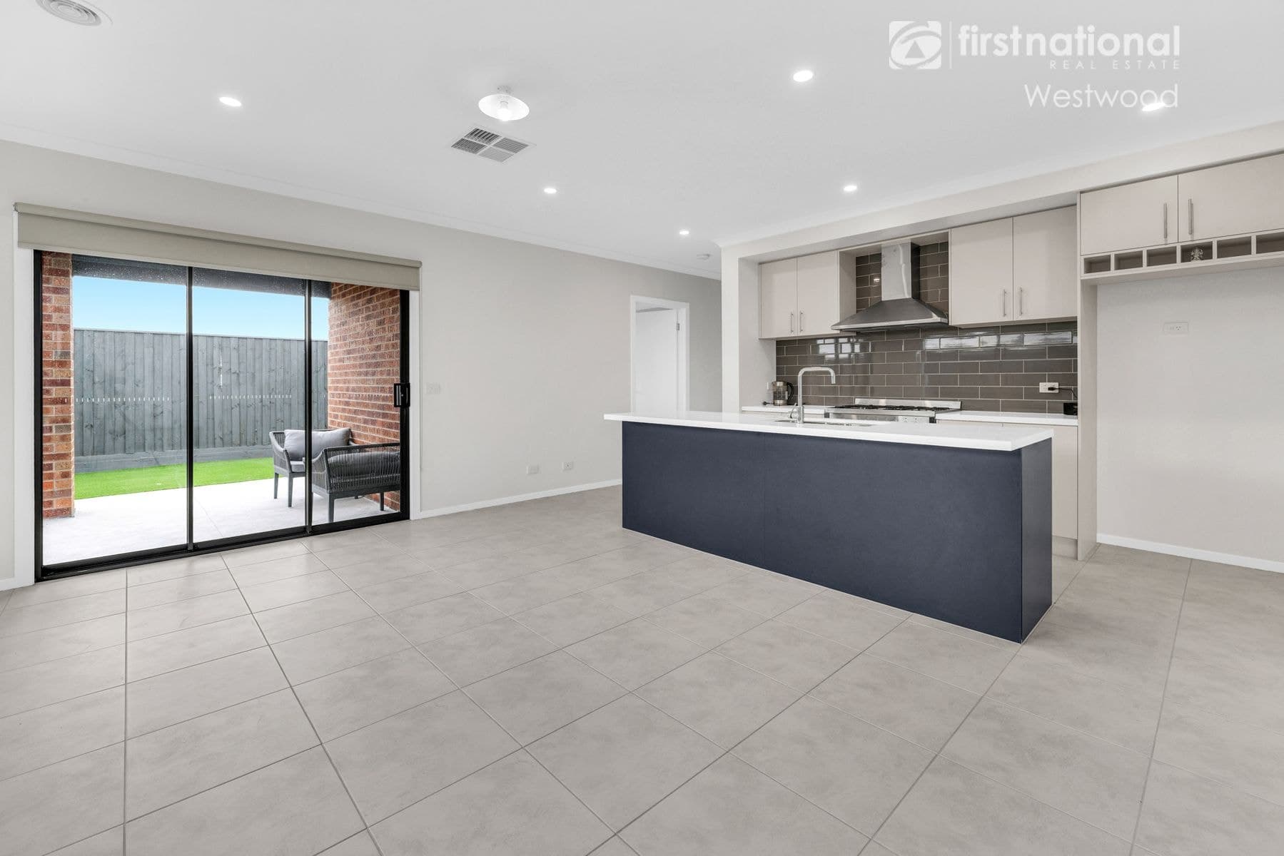 37 Shanti Circuit, Werribee VIC 3030, Werribee - Thumbnail 2