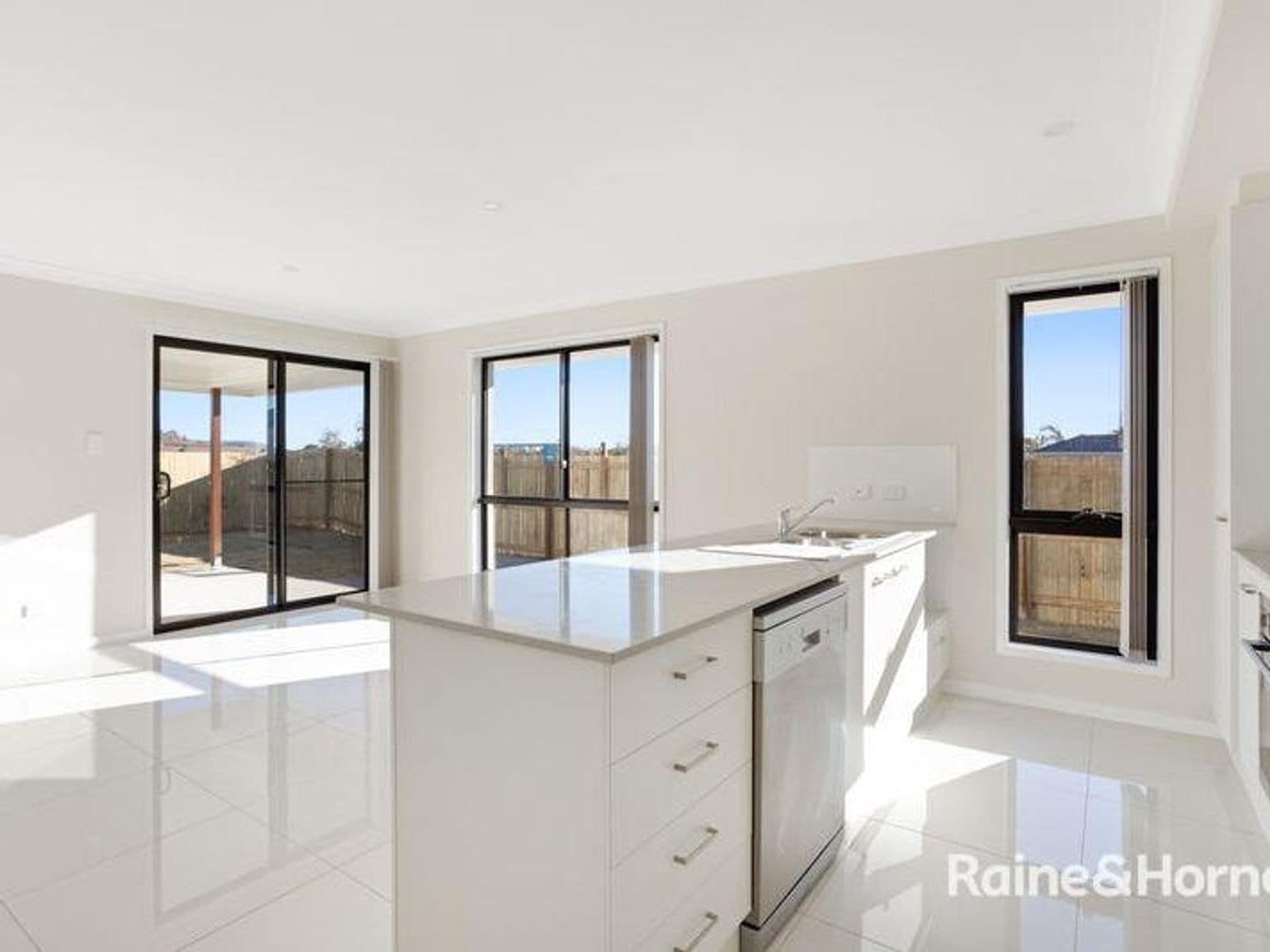 2/116 Magpie Drive, Cambooya QLD 4358, Cambooya - Thumbnail 6