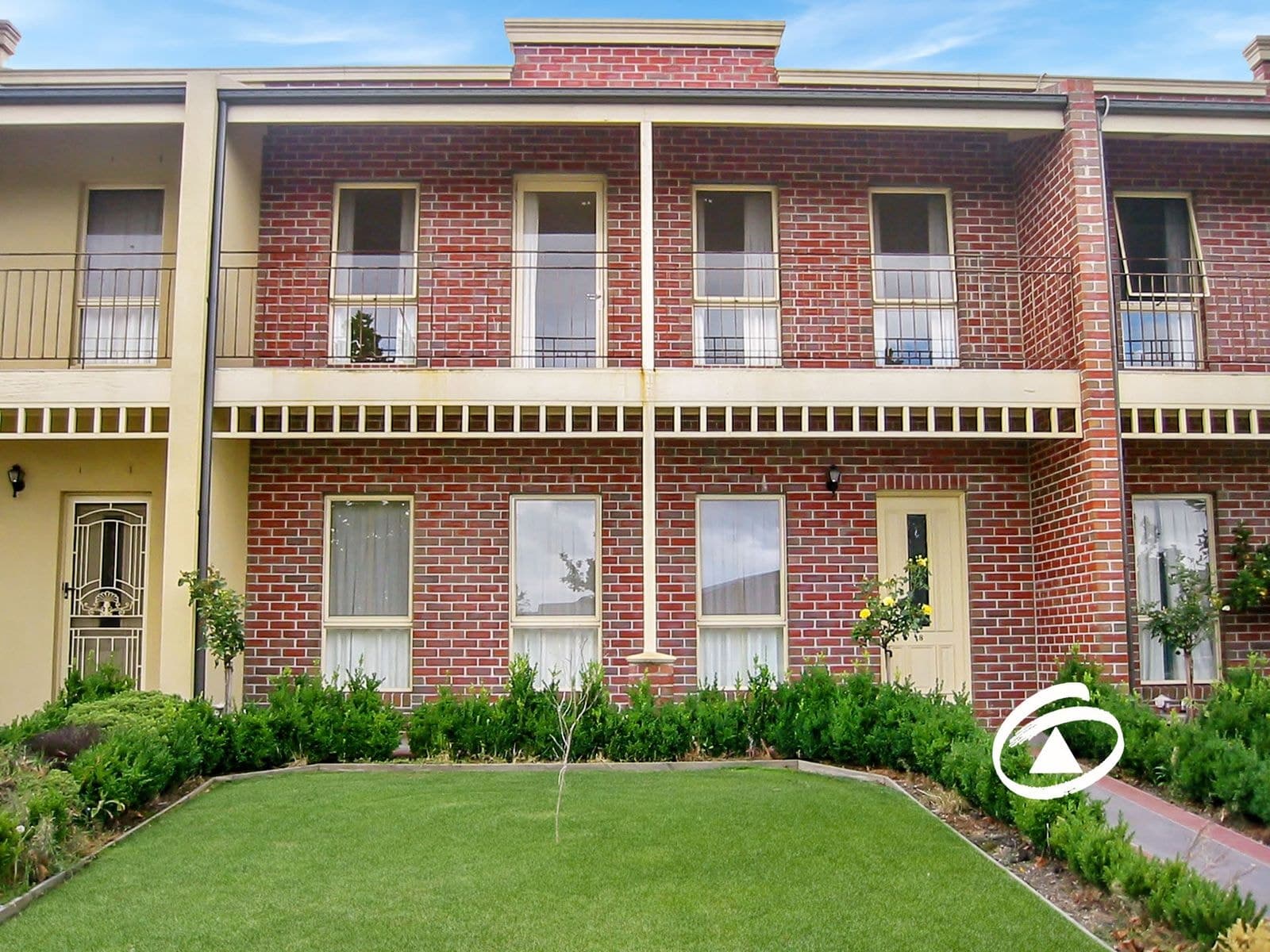 8/10 Parkhill Drive, Berwick, VIC 3806, Berwick - Thumbnail 2