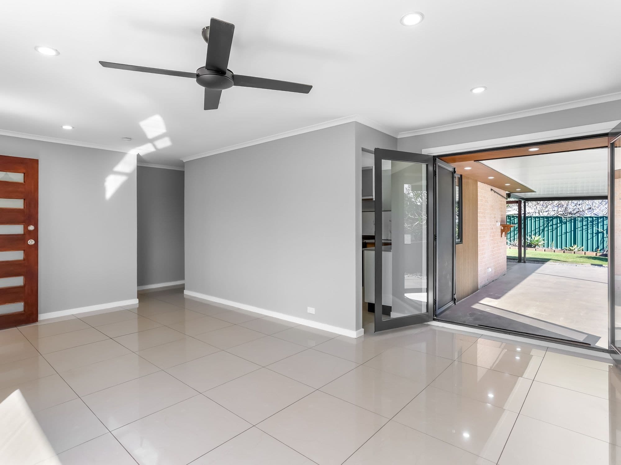 12 Balfour Crescent, Highland Park QLD 4211, Highland Park - Thumbnail 4