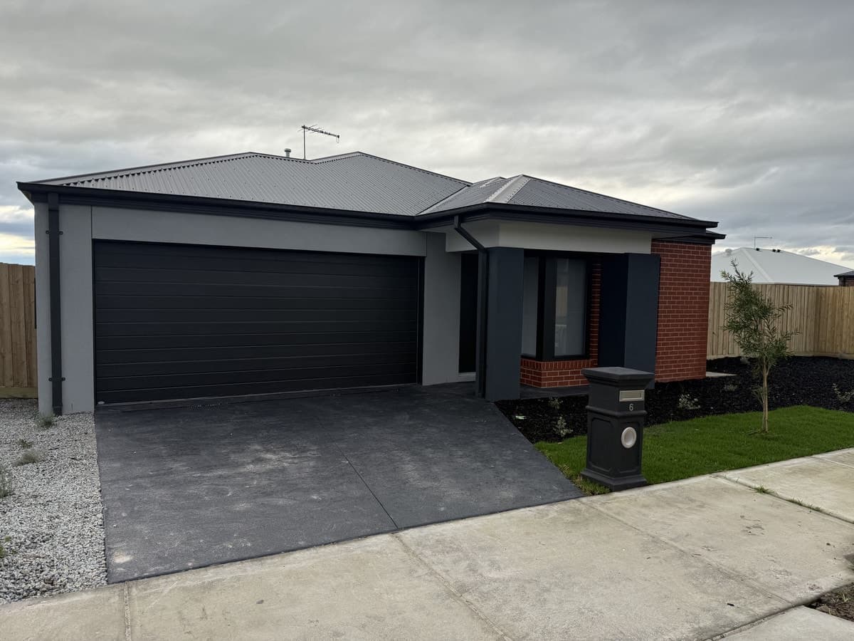 6 Senepol Street, Moe VIC 3825, Moe - Image 1
