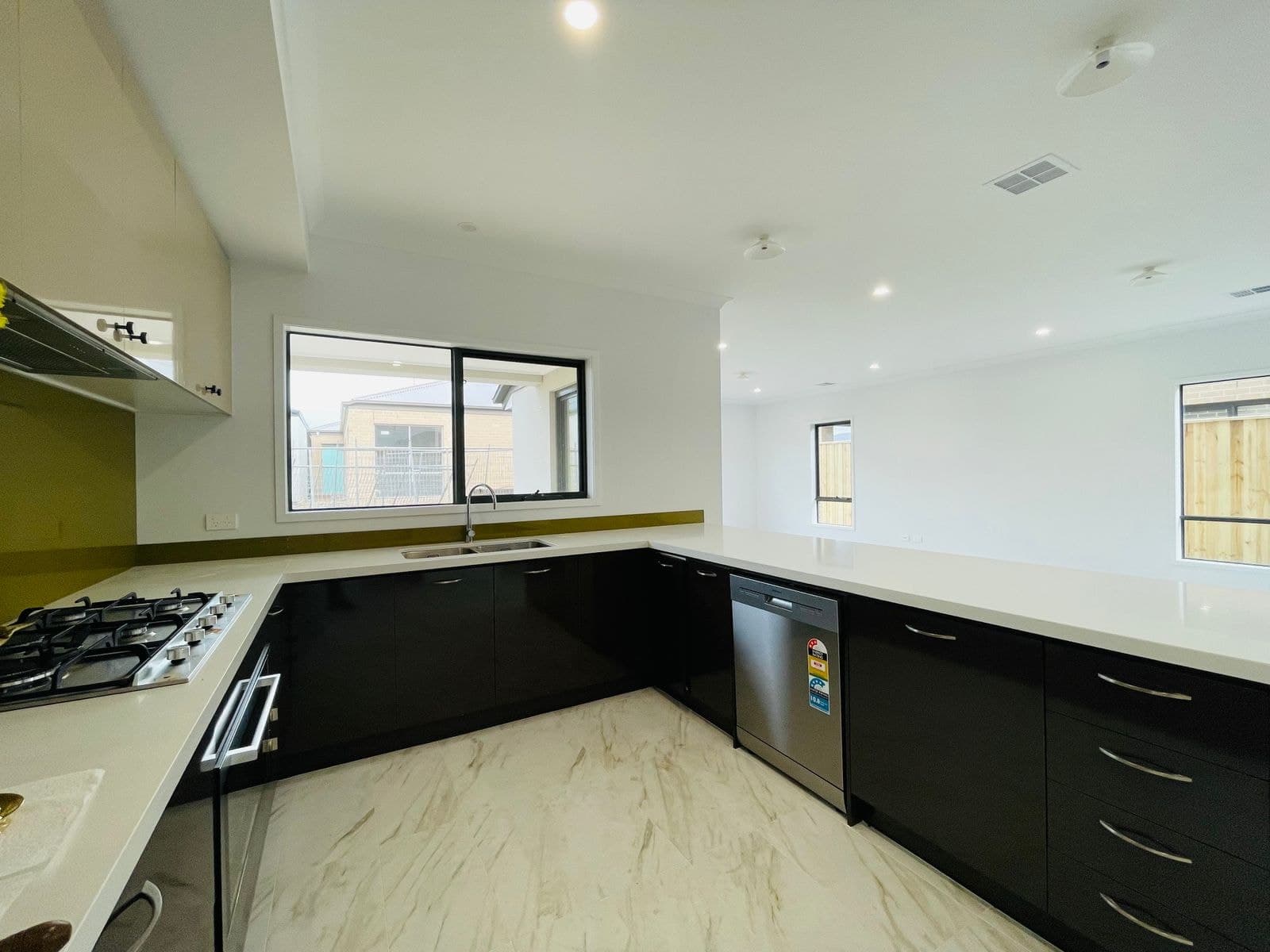 88 Tulsi Avenue, Werribee, VIC 3030, Werribee - Thumbnail 3