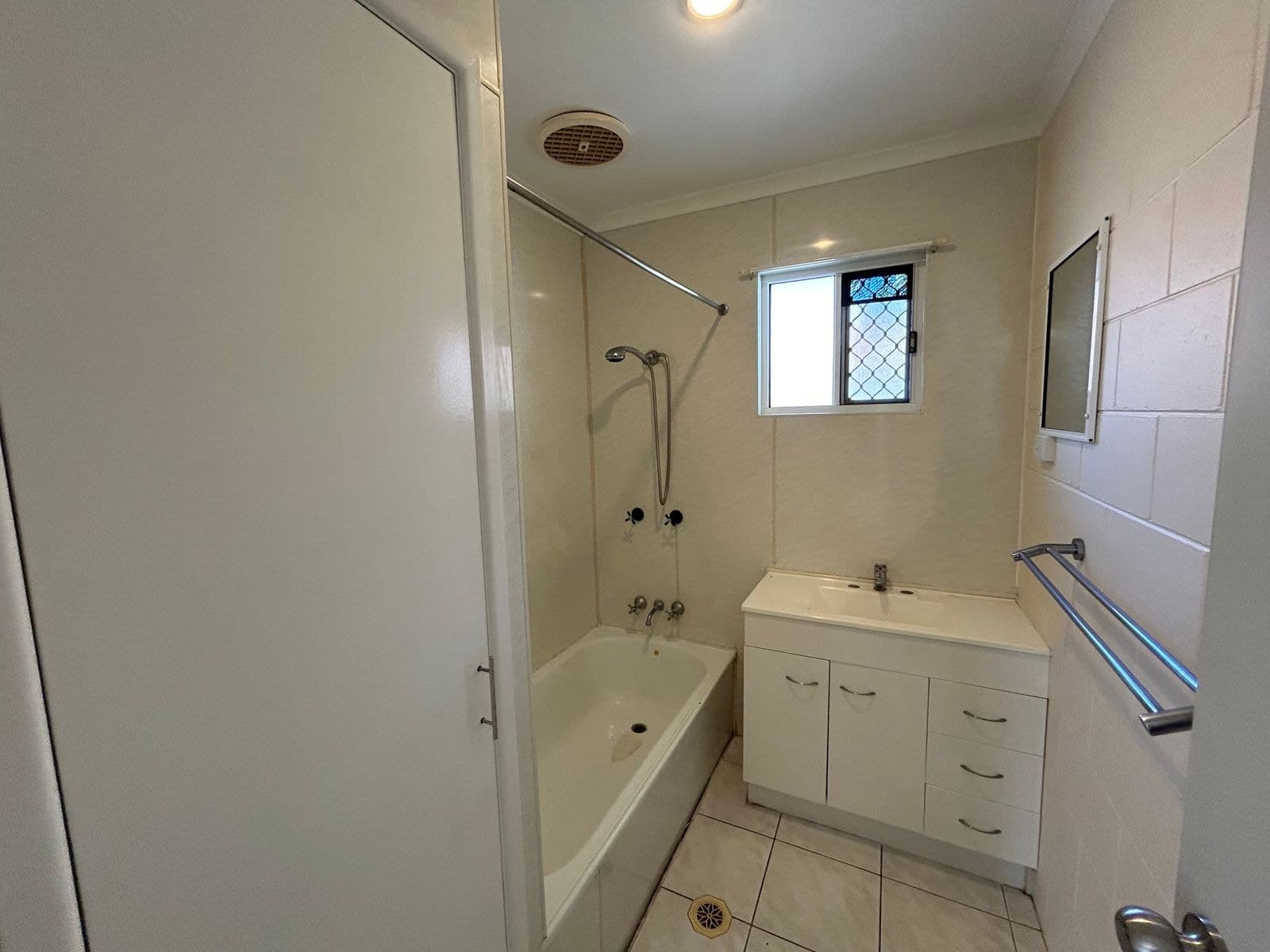 2/24 Lorraine Court, Andergrove QLD 4740, Andergrove - Thumbnail 5