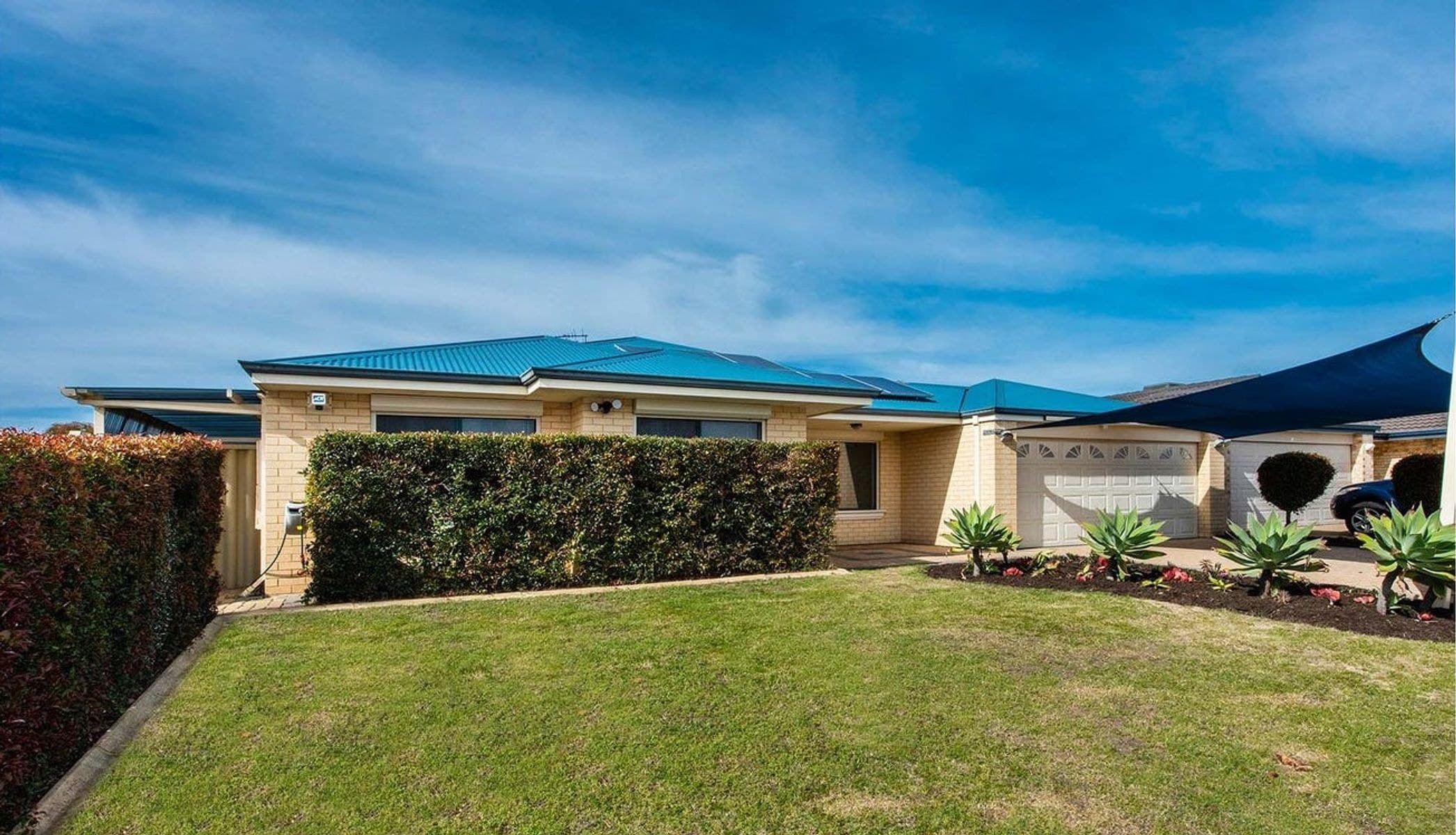 21 Coulthard Crescent, Canning Vale WA 6155, Canning Vale - Thumbnail 2