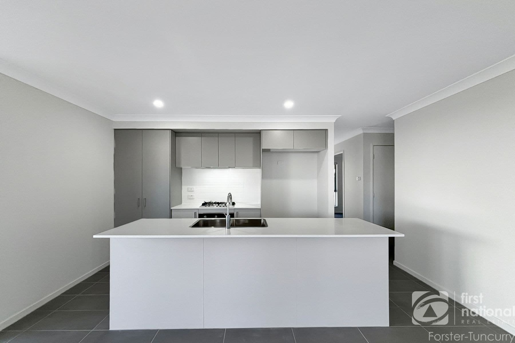2/15 Neptune Avenue, Forster NSW 2428, Forster - Thumbnail 2