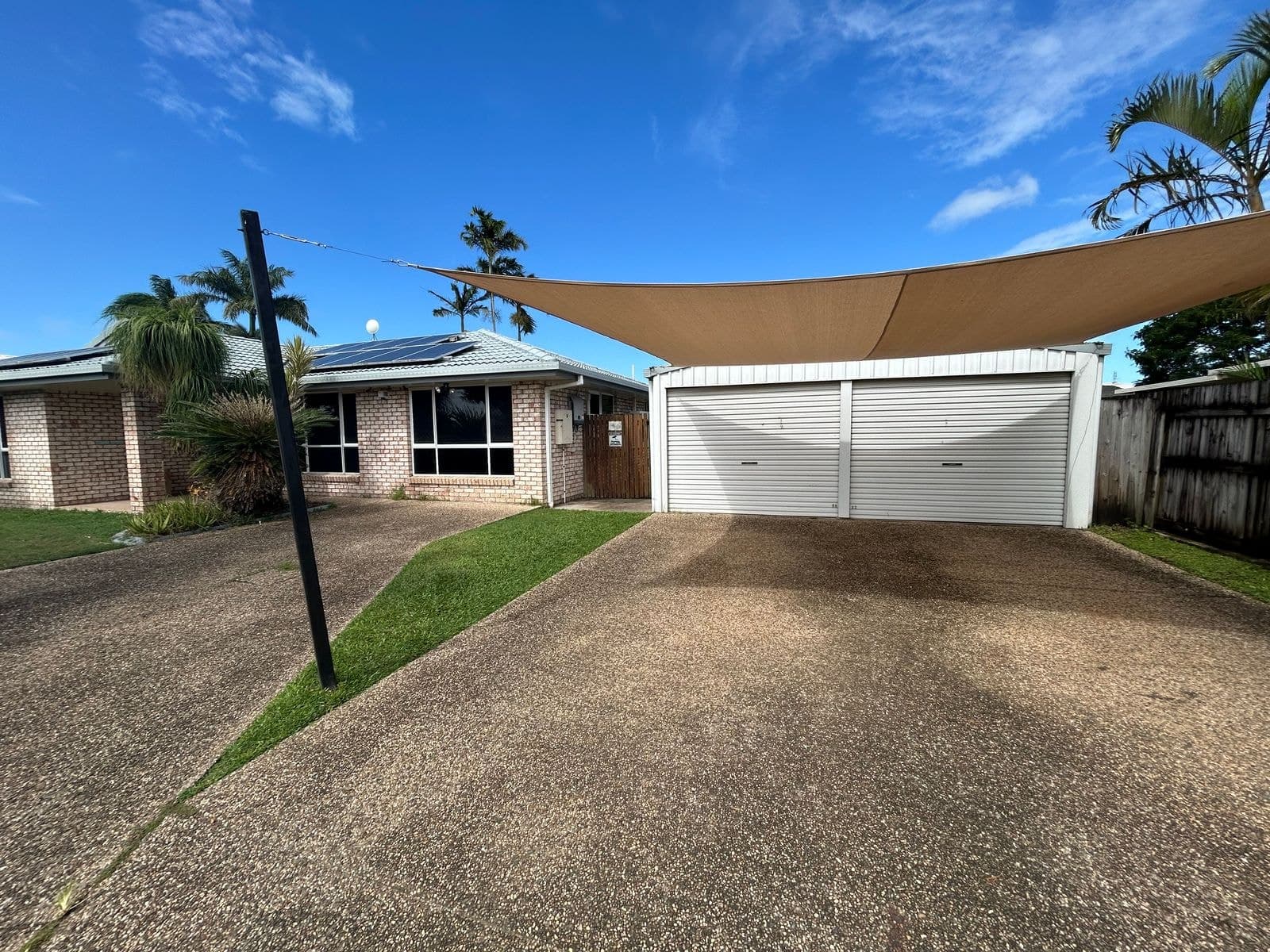 17 Lorne Court, Beaconsfield QLD 4740, Beaconsfield - Image 1
