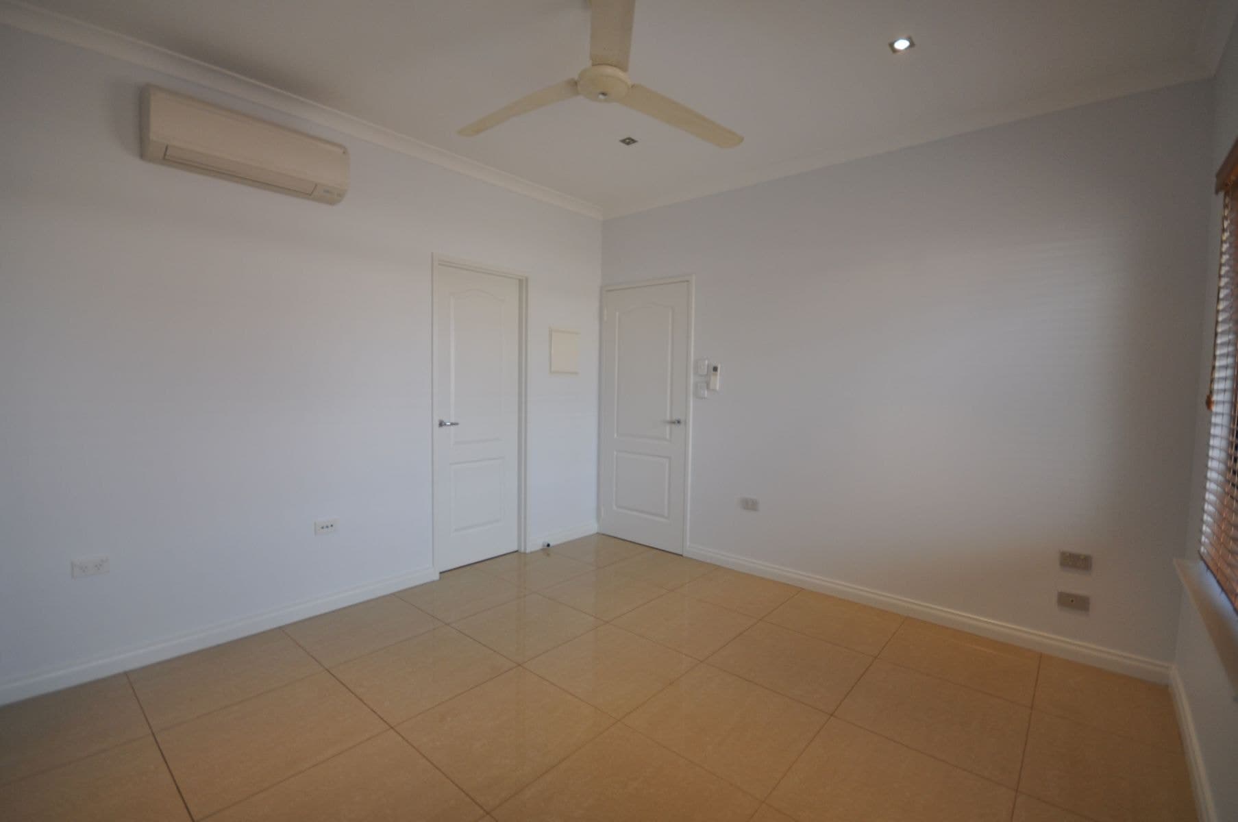 8 Rutherford Road, South Hedland WA 6722, South Hedland - Thumbnail 4