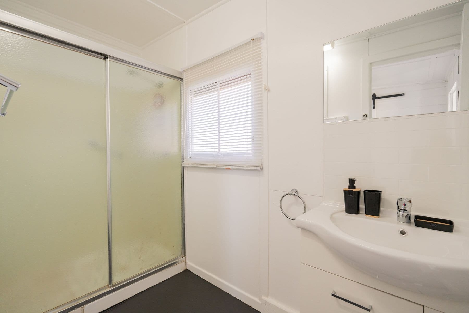 14A Railway Street, Tenterfield, NSW 2372, Tenterfield - Thumbnail 8
