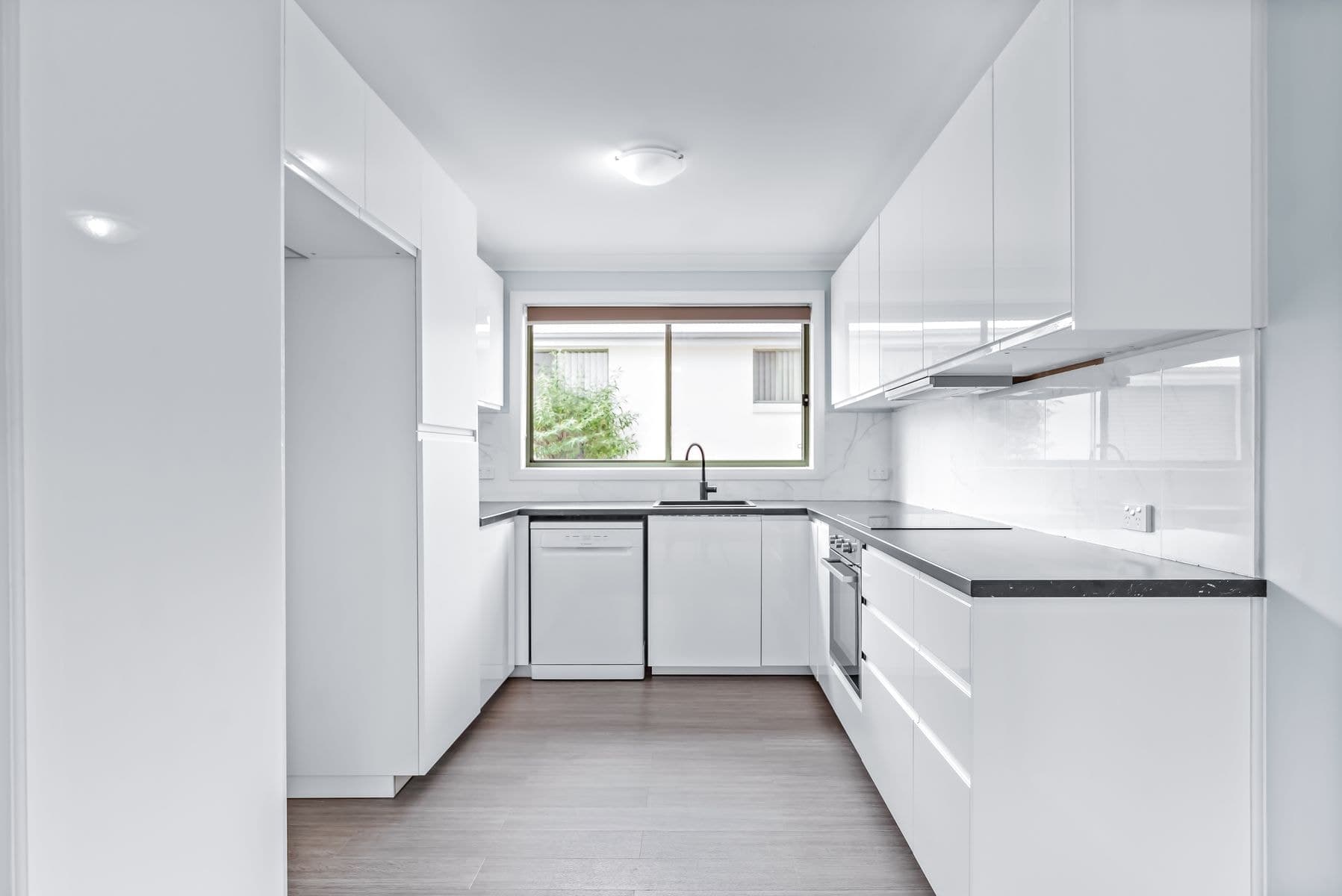 3/37 Dutton Street, Yass, NSW 2582, Yass - Thumbnail 4