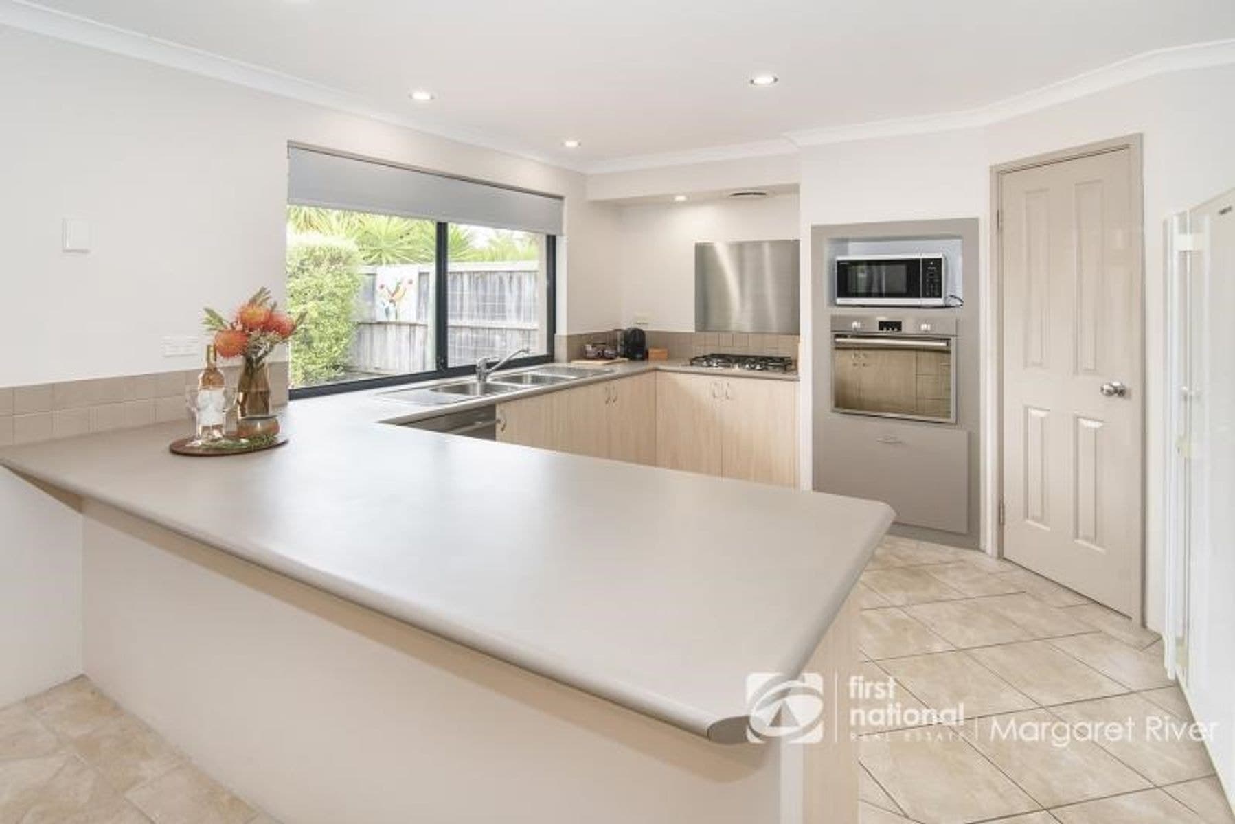 7 Poplar Avenue, Margaret River WA 6285, Margaret River - Thumbnail 2