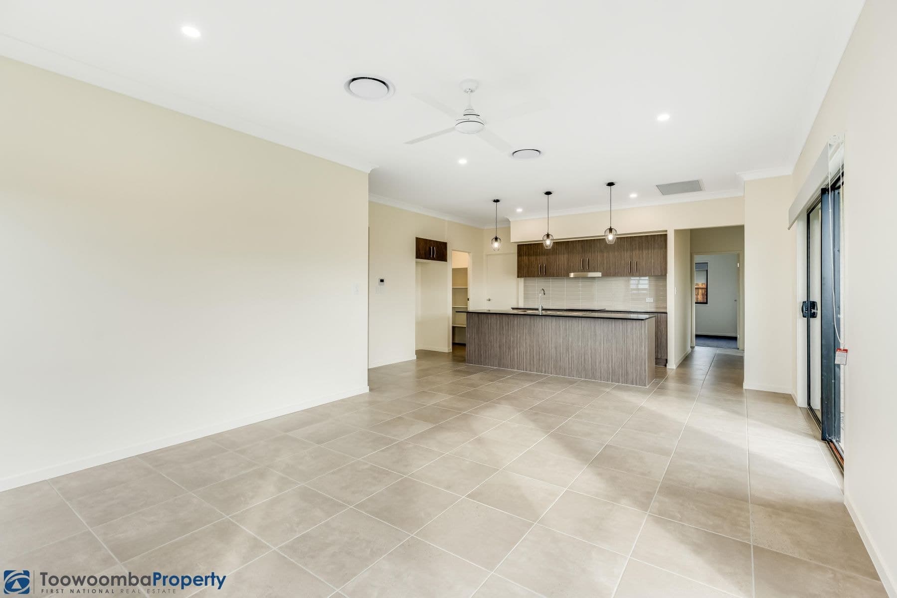 11 Abbeyfeale Circuit, Meringandan West QLD 4352, Meringandan West - Thumbnail 2