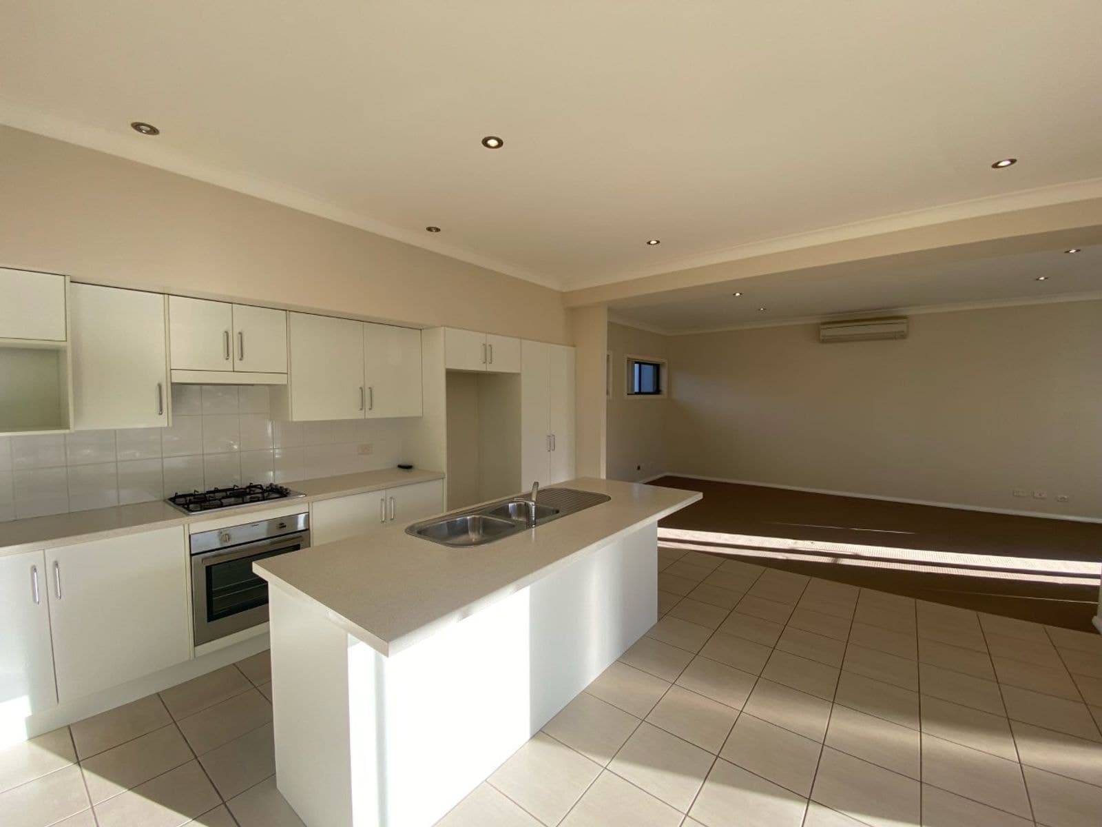 1/33 Martindale Street, Wallsend NSW 2287, Wallsend - Thumbnail 3