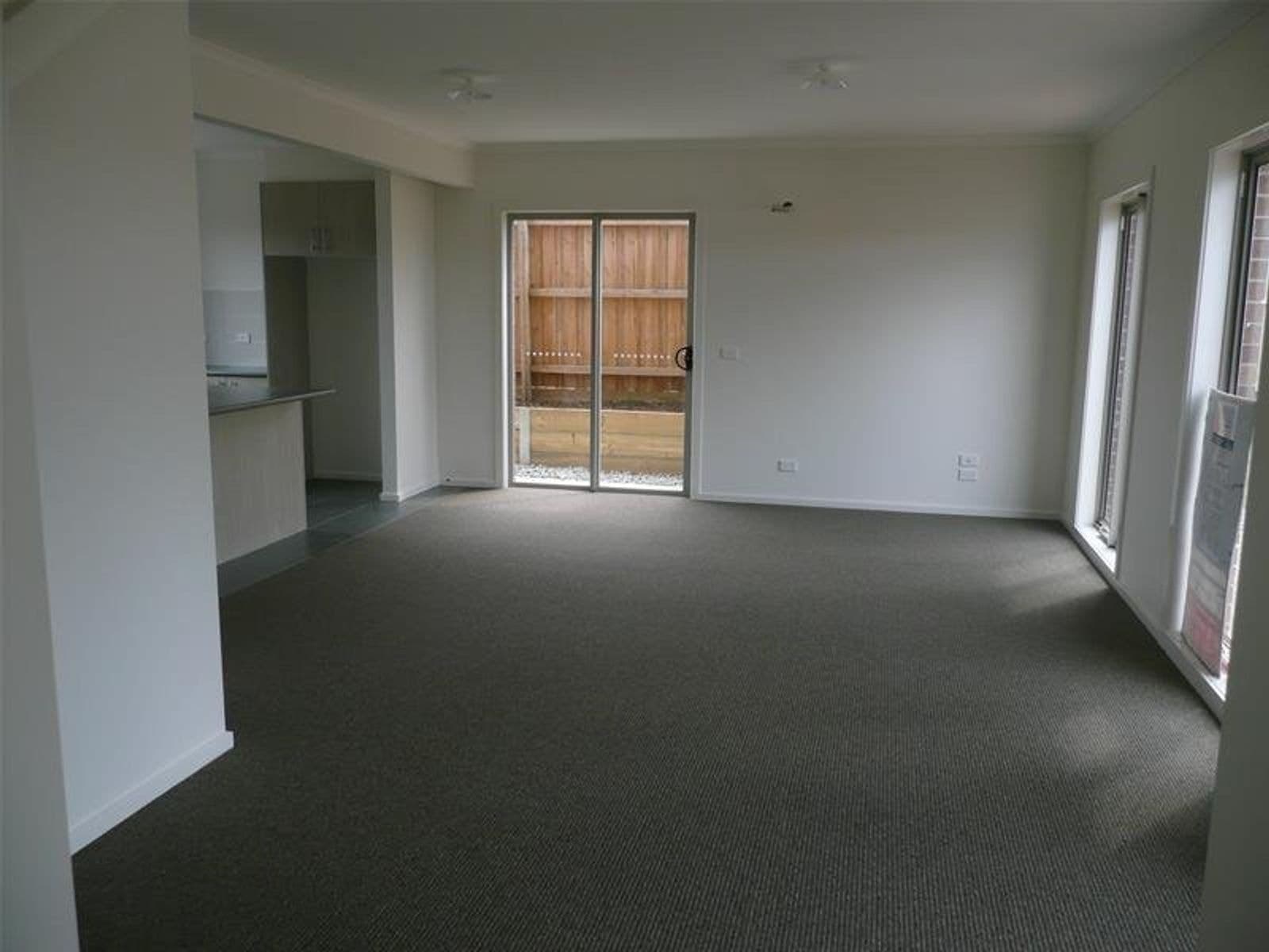 1/2 Lobelia Court, Bacchus Marsh VIC 3340, Bacchus Marsh - Thumbnail 2