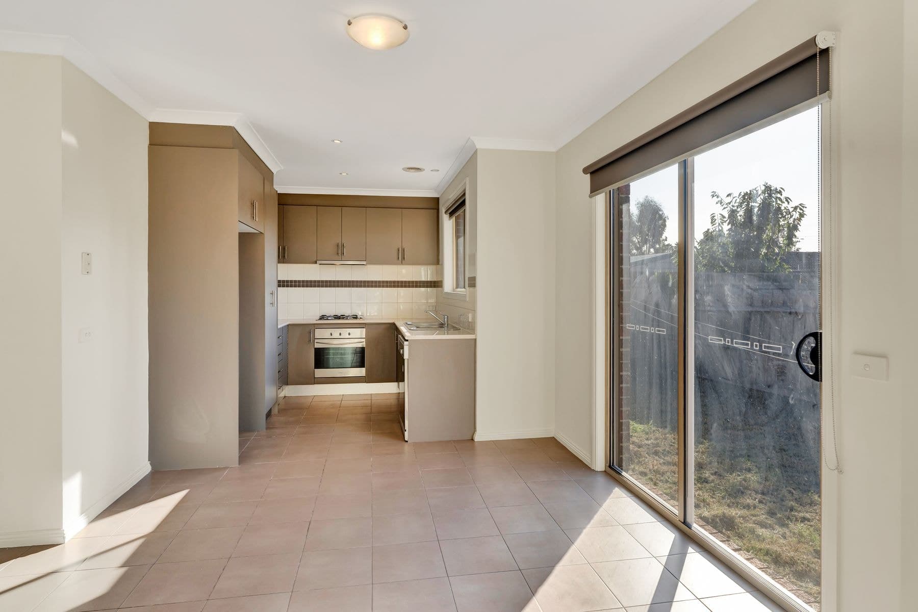 2/61 Station Road, Melton South VIC 3338, Melton South - Thumbnail 4