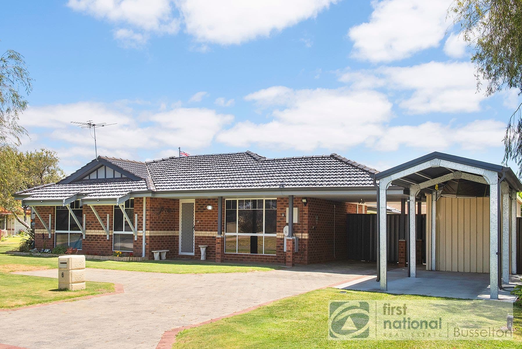 6 Silver Gull Court, Geographe WA 6280, Geographe - Thumbnail 2