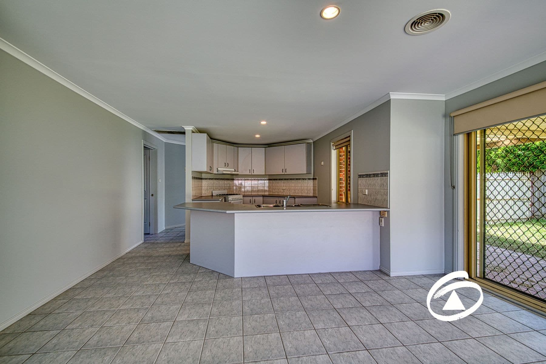 11 Rochford Place, Narre Warren South VIC 3805, Narre Warren South - Thumbnail 5