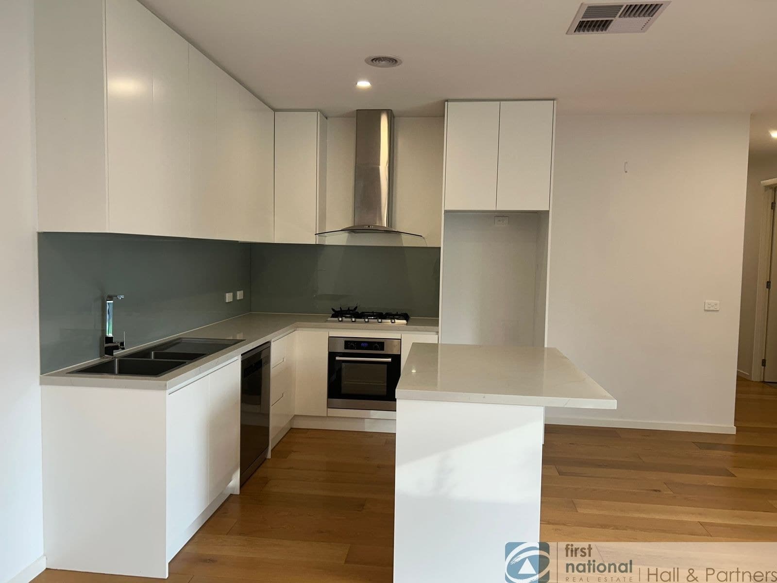 4/16 Tarene Street, Dandenong VIC 3175, Dandenong - Thumbnail 3