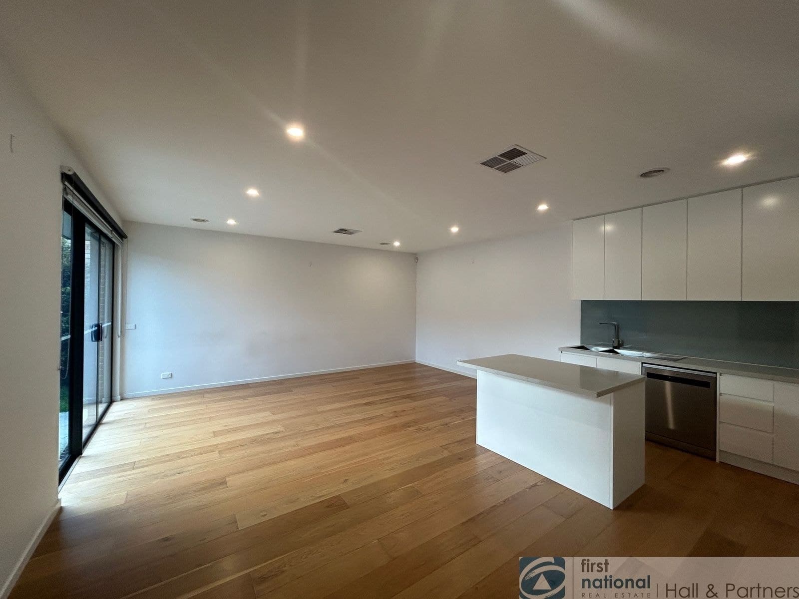 4/16 Tarene Street, Dandenong VIC 3175, Dandenong - Thumbnail 4