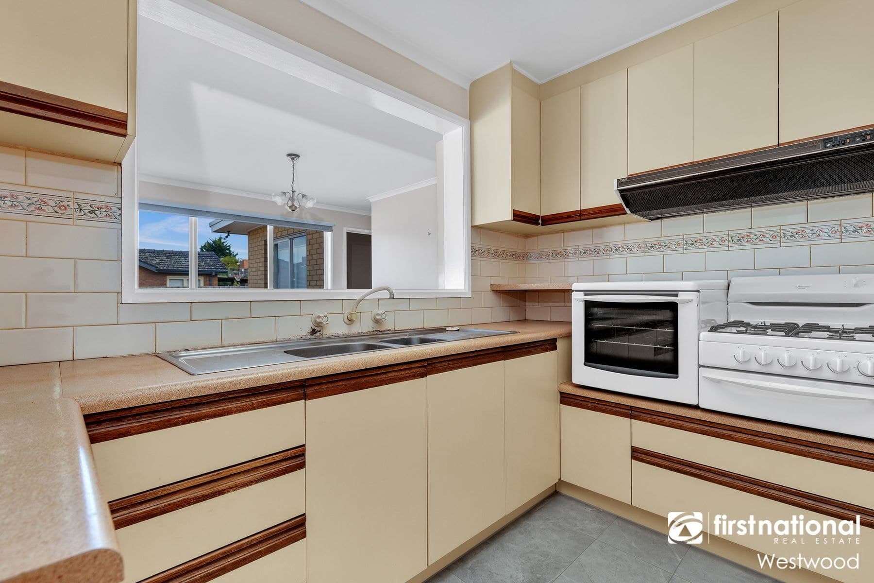 15 Fourth Avenue, Hoppers Crossing VIC 3029, Hoppers Crossing - Thumbnail 2