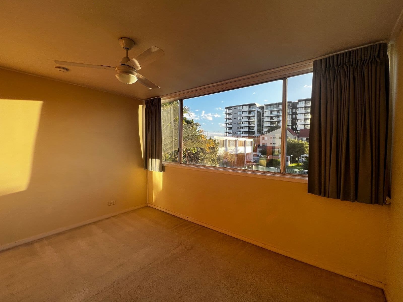 15/9 Weemala Street, Chevron Island QLD 4217, Chevron Island - Thumbnail 4