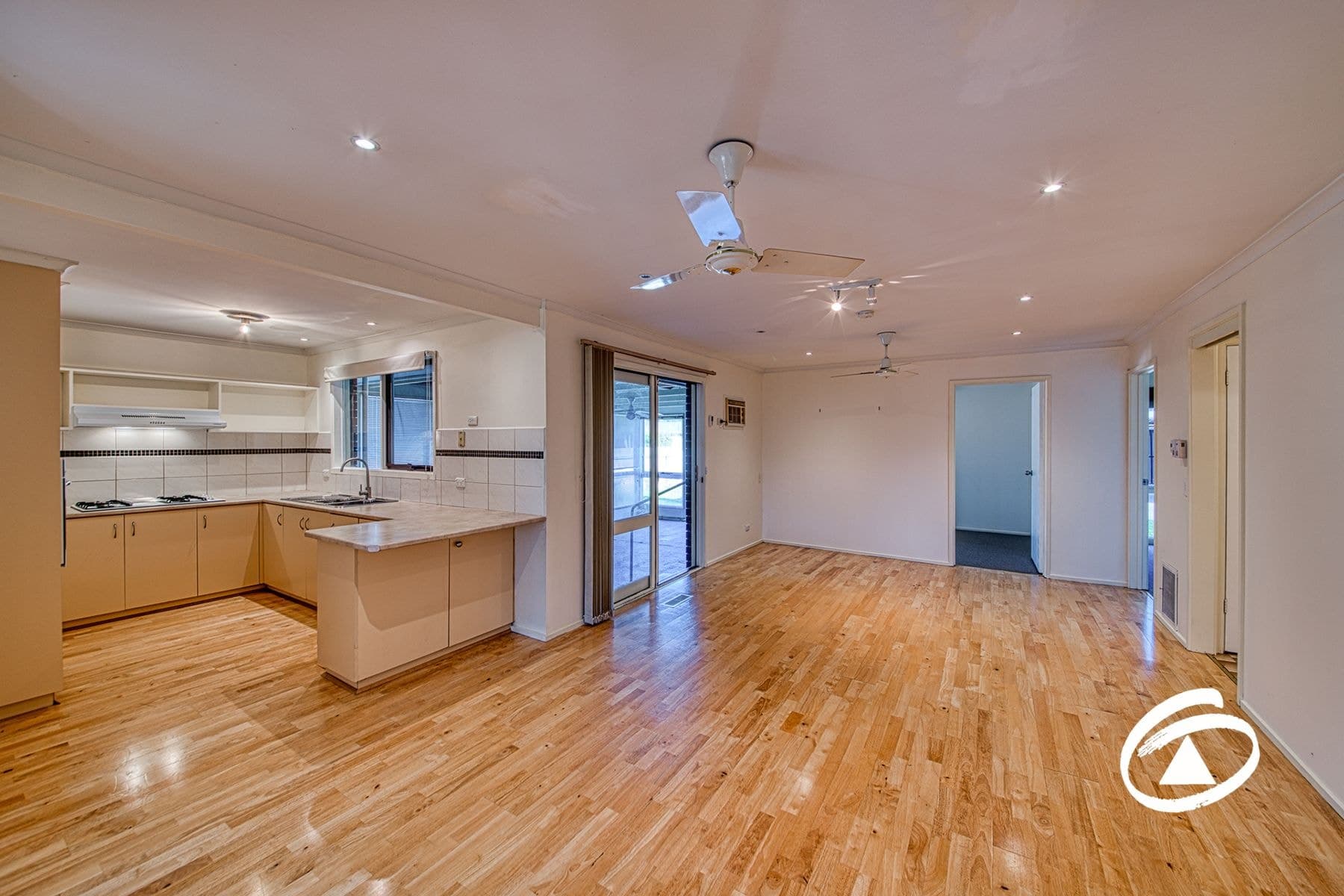 9 Columbia Road, Narre Warren VIC 3805, Narre Warren - Thumbnail 4