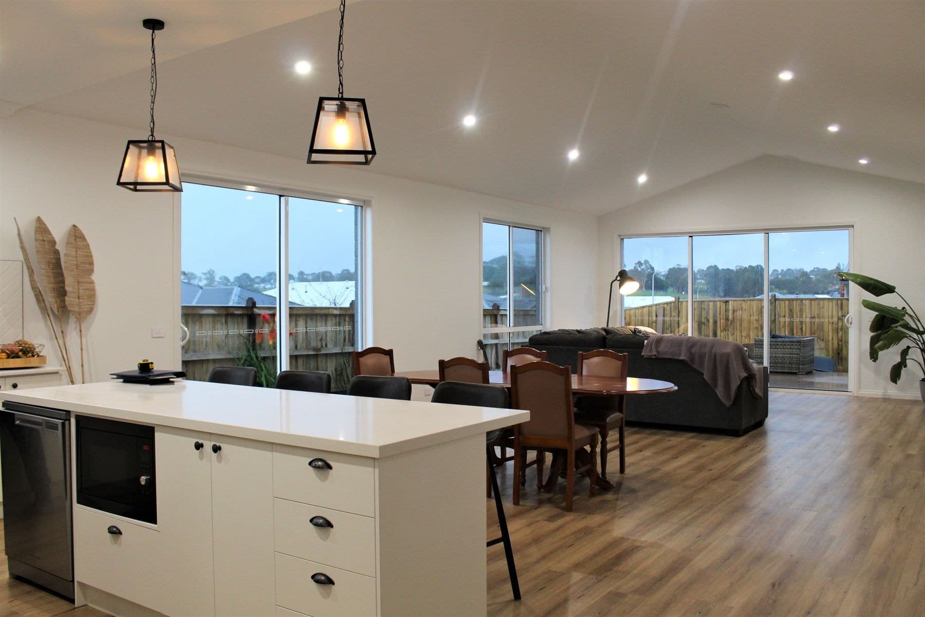 17 Cyathea Street, Drouin VIC 3818, Drouin - Thumbnail 3
