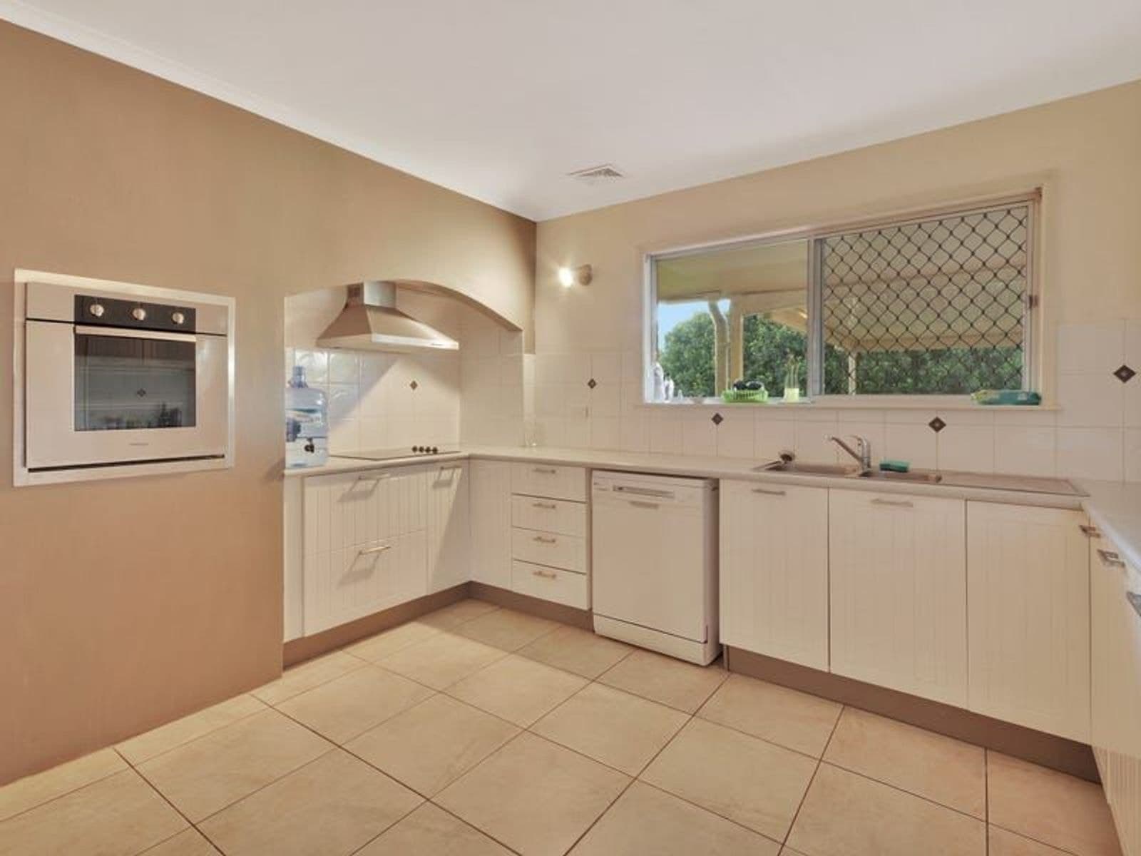 49 Knockator Crescent, Centenary Heights QLD 4350, Centenary Heights - Thumbnail 5