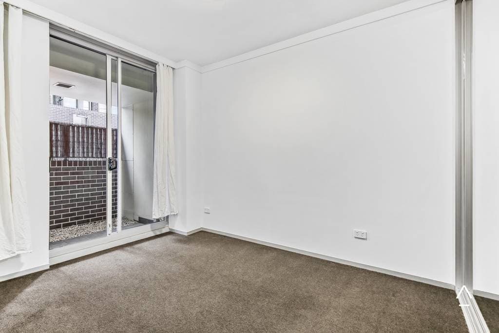 1/8 Sparkes Street, Camperdown - Thumbnail 4