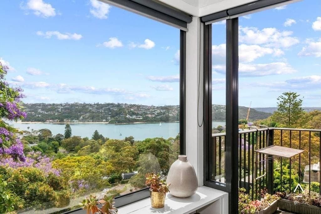 2/19 Warringah Road, Mosman - Image 1