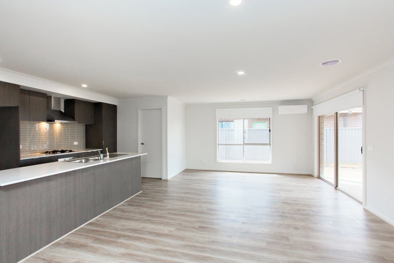 23 O'brien Drive,
                        
                    
                    
                        
                            Alfredton, Alfredton - Thumbnail 3
