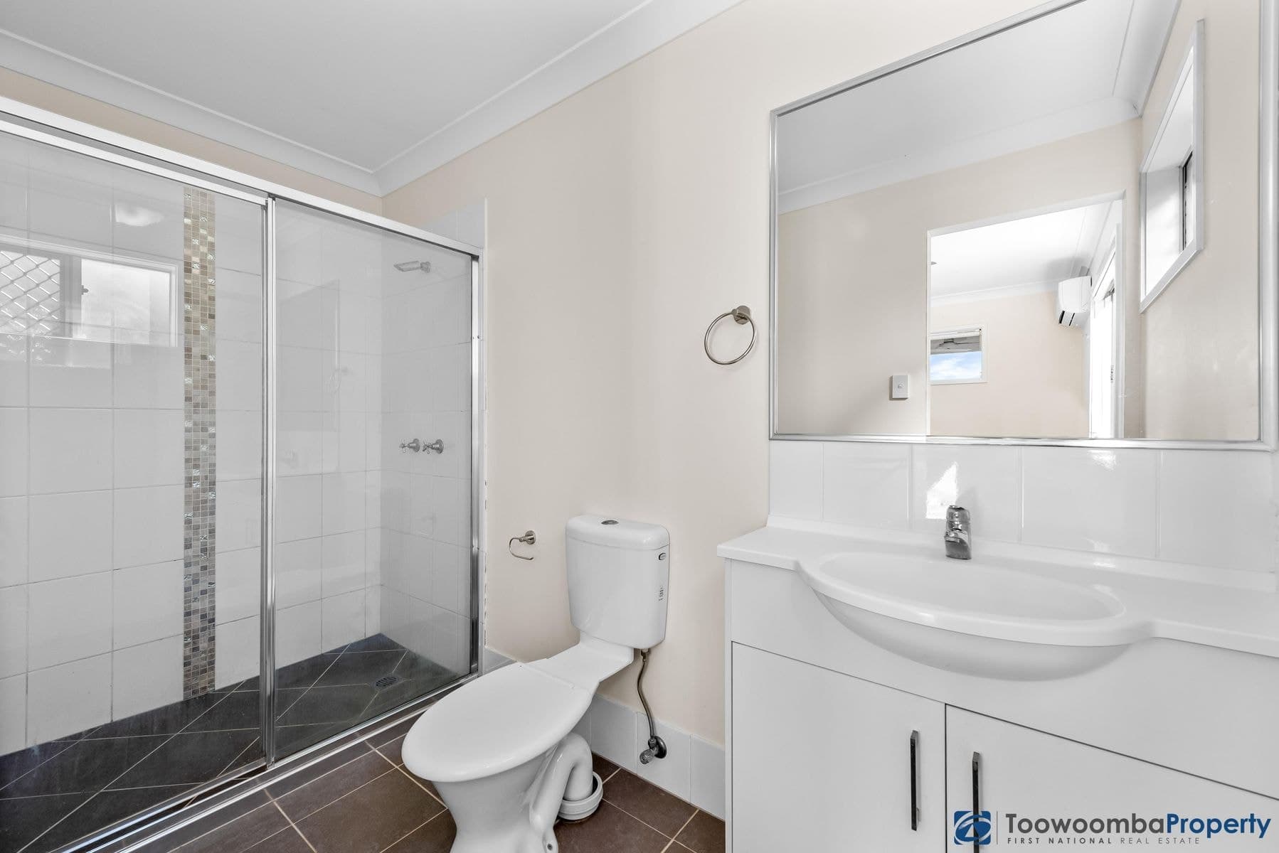 3B Cardamon Cresent, Glenvale, QLD 4350, Glenvale - Thumbnail 7