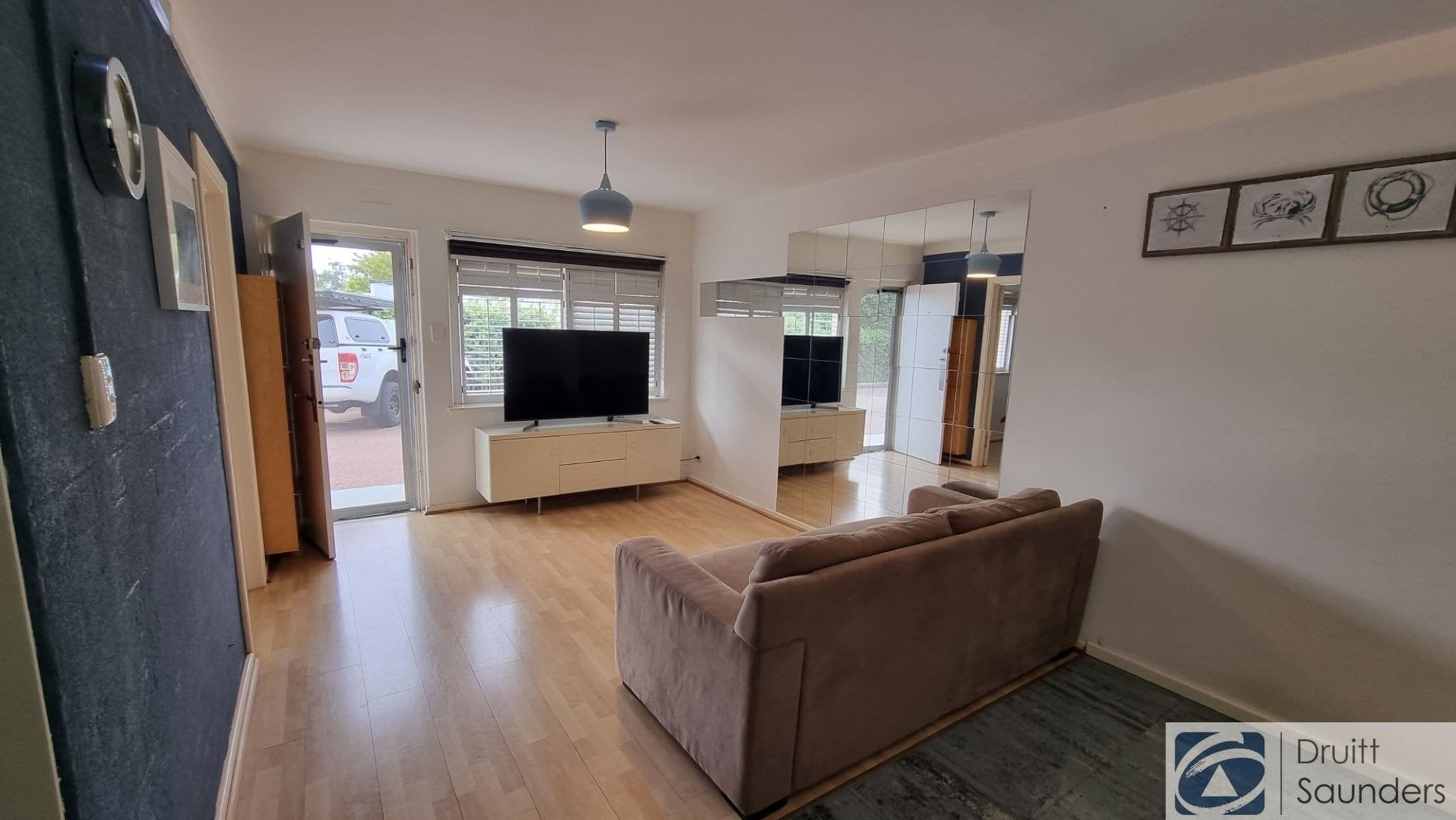 4/39 Scarborough Beach Road, Scarborough WA 6019, Scarborough - Thumbnail 2