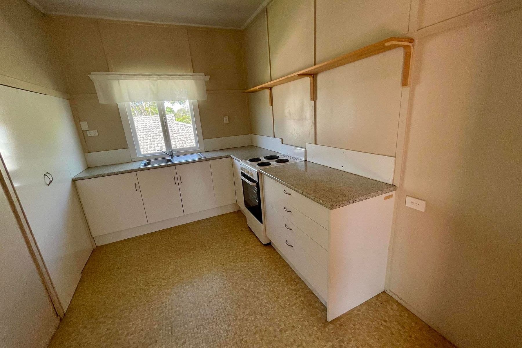 11 Edmund Street, Moffat Beach QLD 4551, Moffat Beach - Thumbnail 8