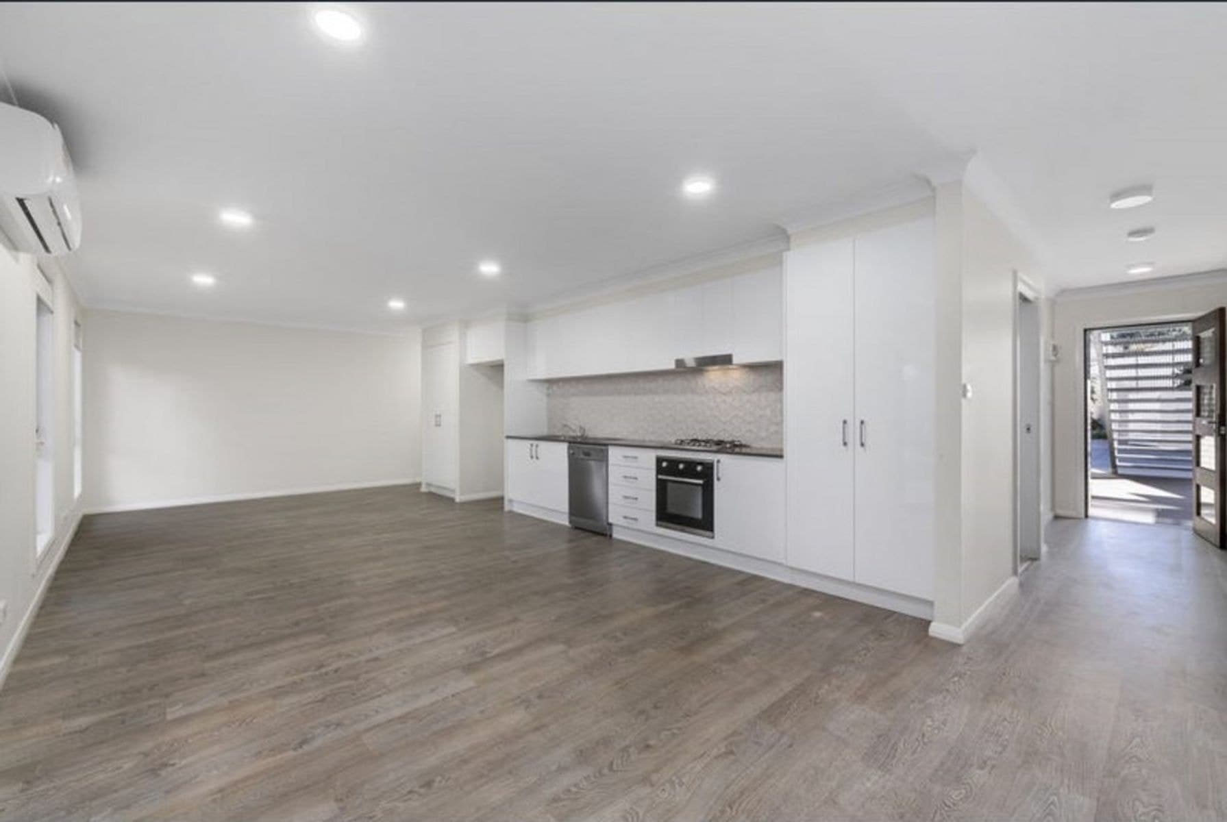 18/4 Toorak Court, Port Macquarie NSW 2444, Port Macquarie - Thumbnail 2