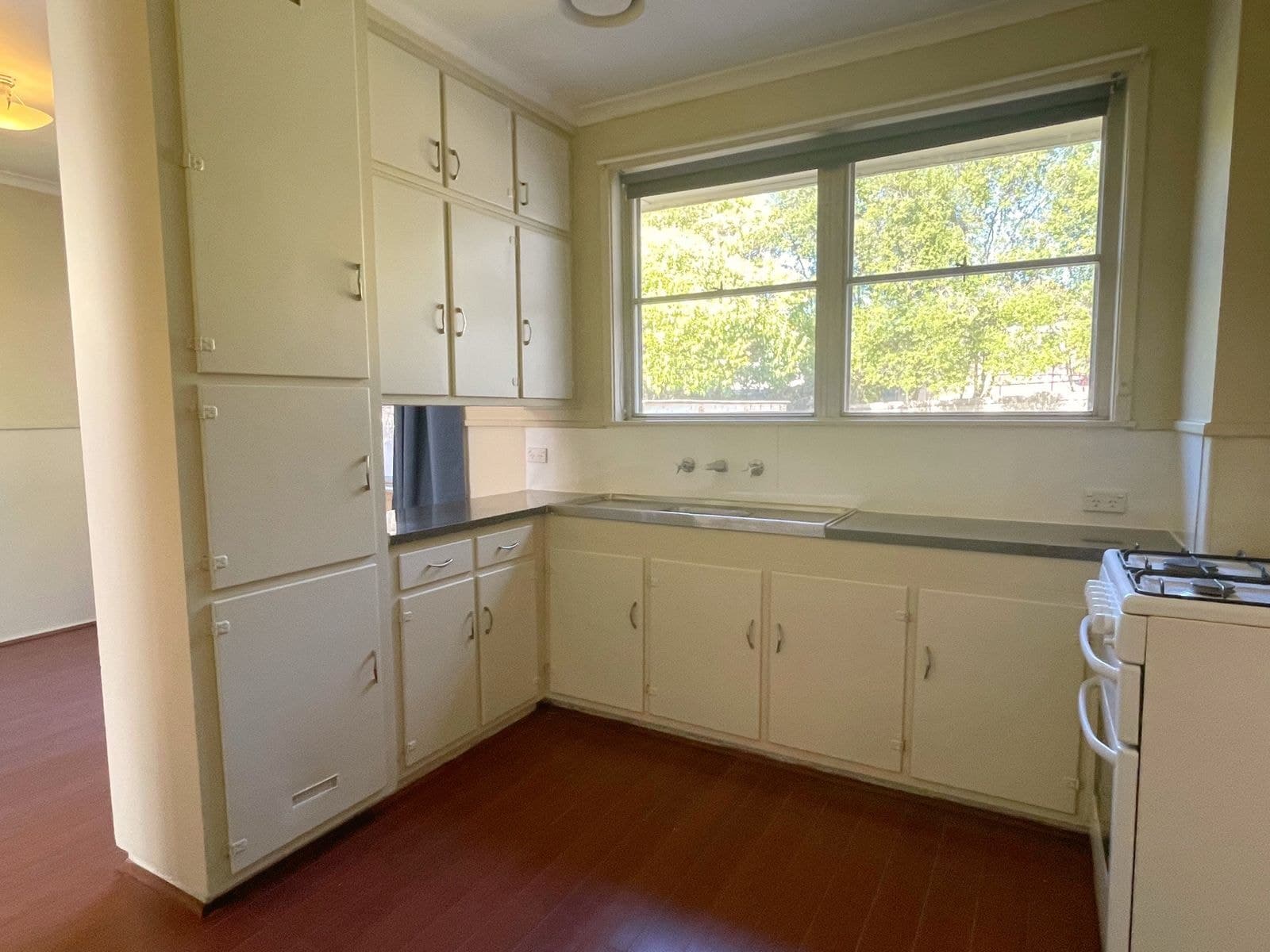 10 Maskrey Street, Traralgon VIC 3844, Traralgon - Thumbnail 2