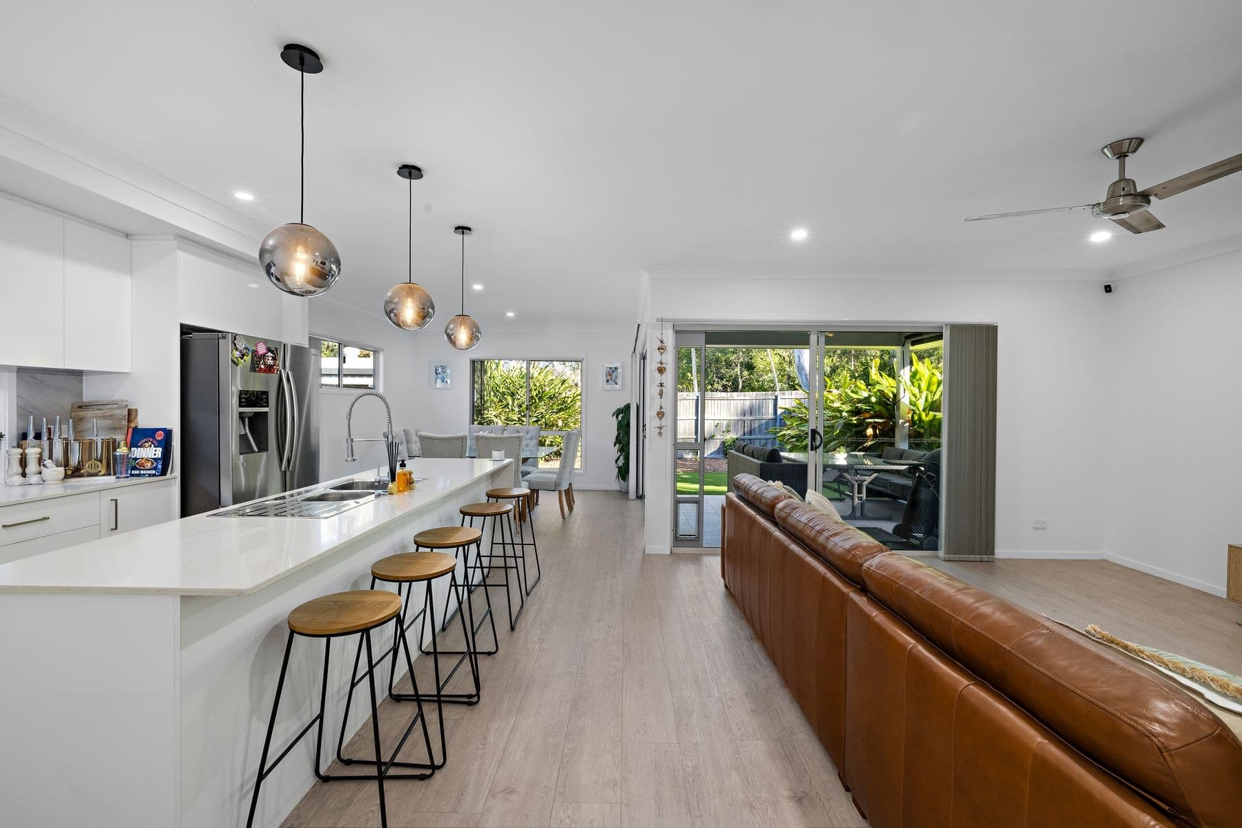 2/139a Main Street, Redland Bay QLD 4165, Redland Bay - Thumbnail 2