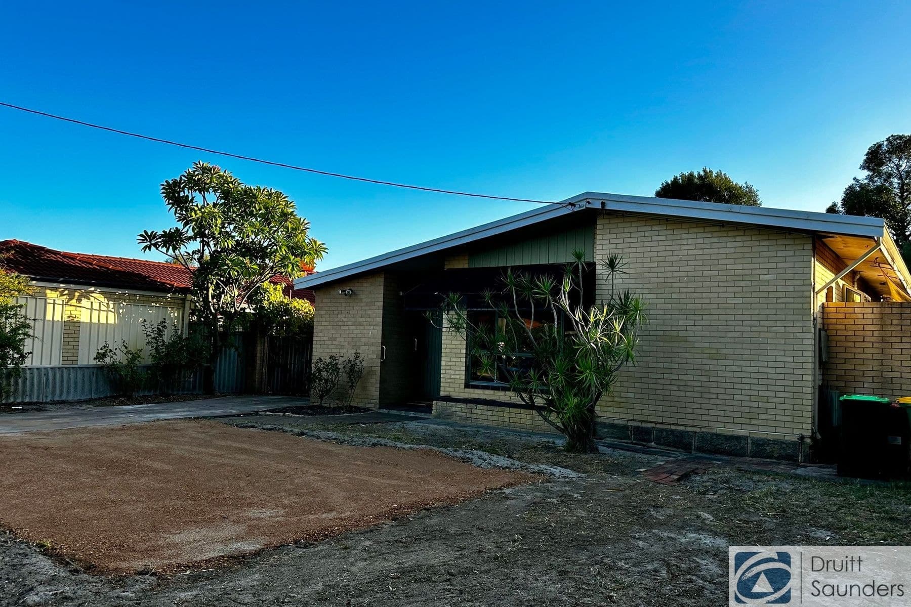145 Arlunya Avenue, Cloverdale WA 6105, Cloverdale - Thumbnail 2