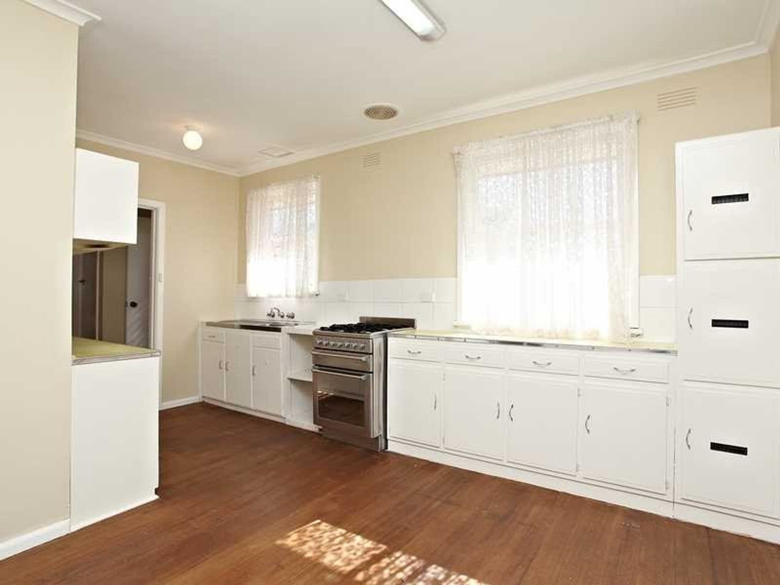 472 High Street, Melton VIC 3337, Melton - Thumbnail 2