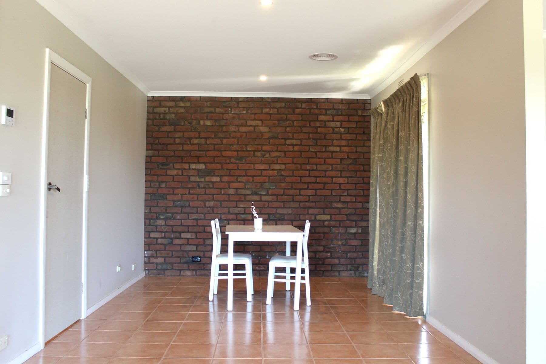 207 Albert Road, Warragul VIC 3820, Warragul - Thumbnail 7