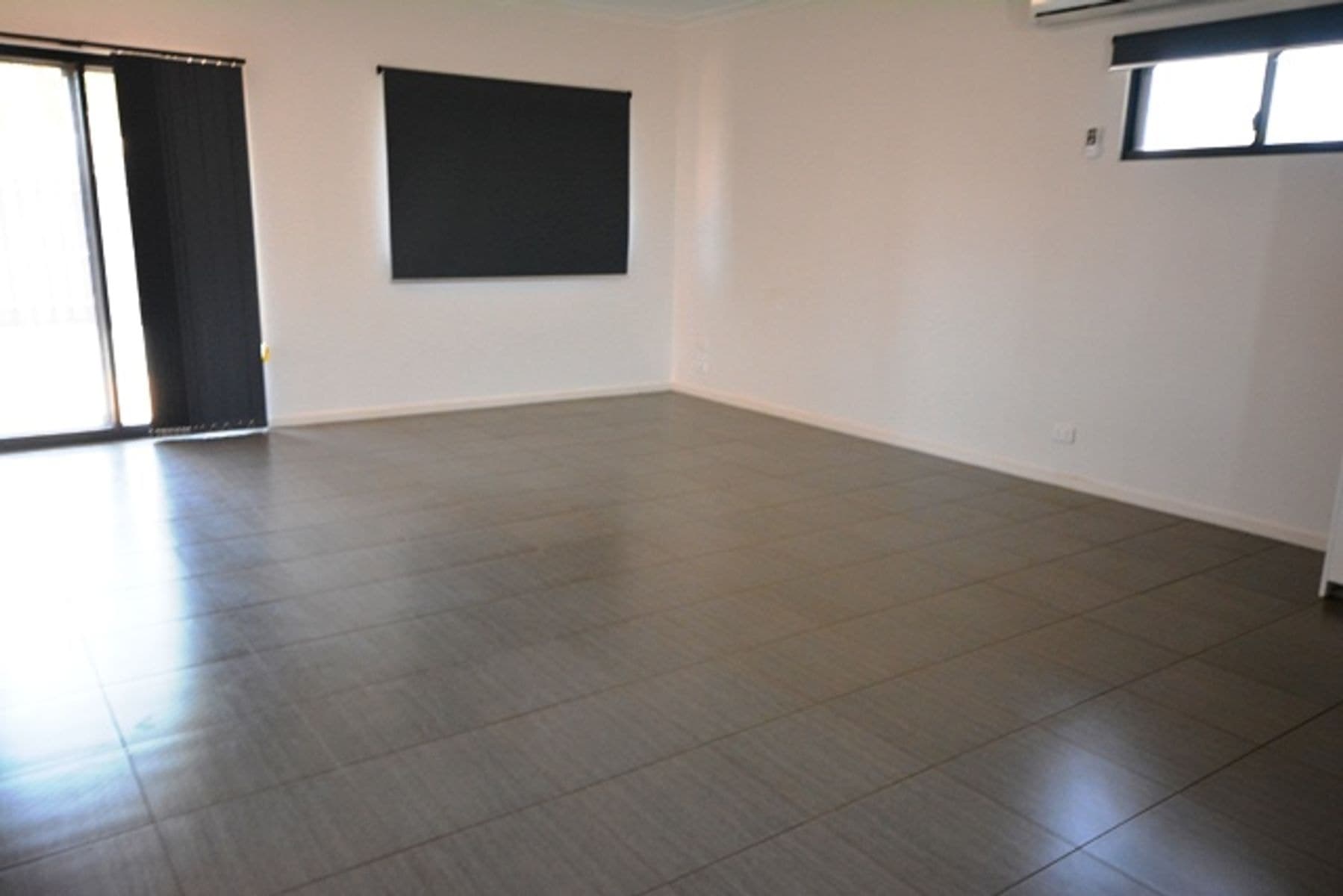 2/8 Beacon Close, South Hedland WA 6722, South Hedland - Thumbnail 3