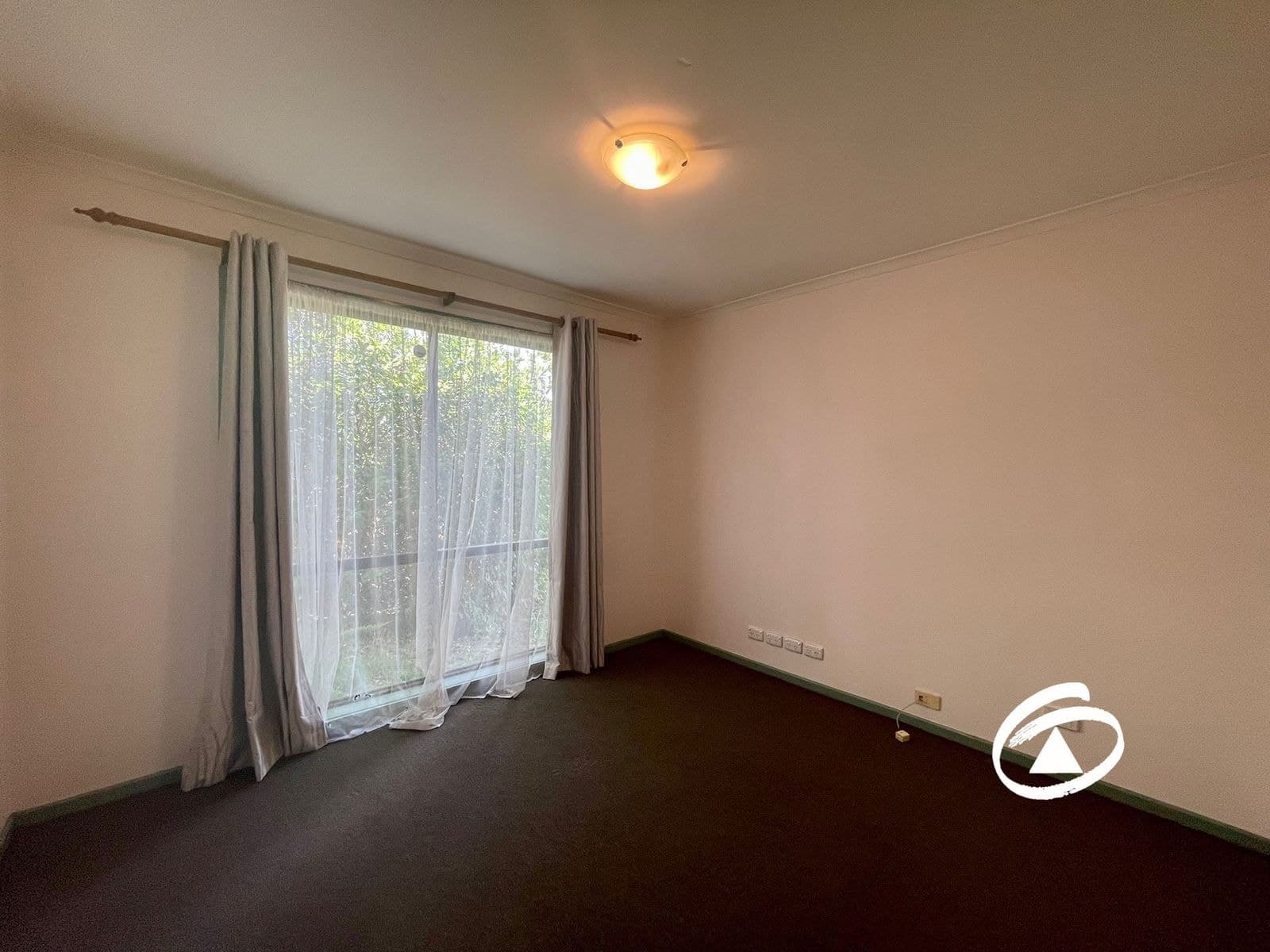 9 Redgum Place, Narre Warren VIC 3805, Narre Warren - Thumbnail 2