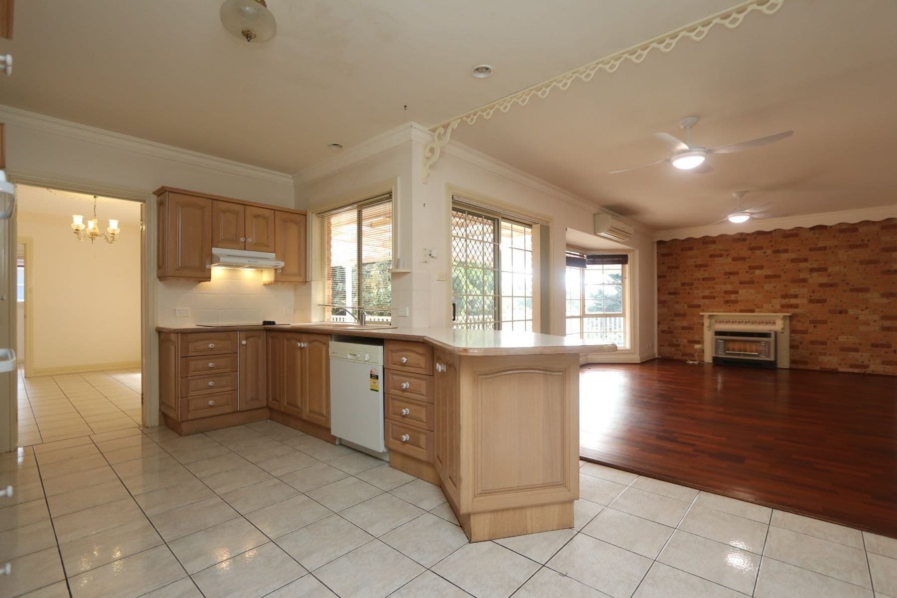 7 Oakwood Avenue, Goulburn NSW 2580, Goulburn - Thumbnail 4