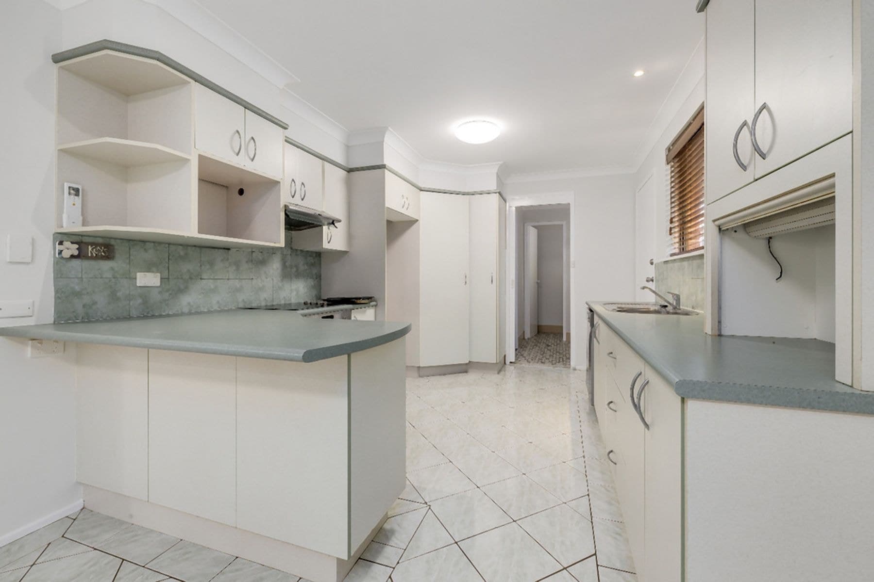 42 Yarranabee Road, Port Macquarie NSW 2444, Port Macquarie - Thumbnail 3