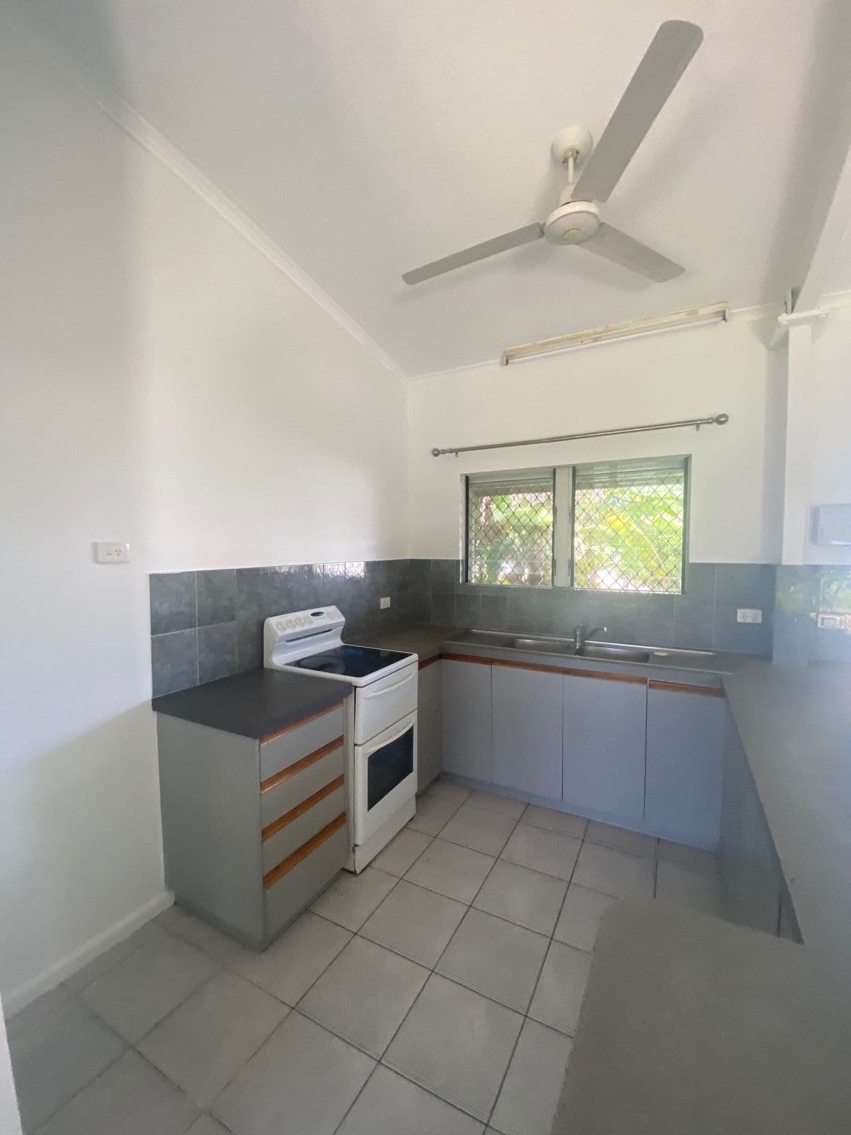33 Zenith Circuit, Woodroffe NT 0830, Woodroffe - Thumbnail 8