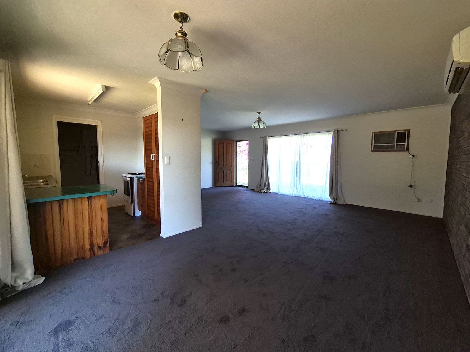24 Hickory Crescent, Taree NSW 2430, Taree - Thumbnail 2