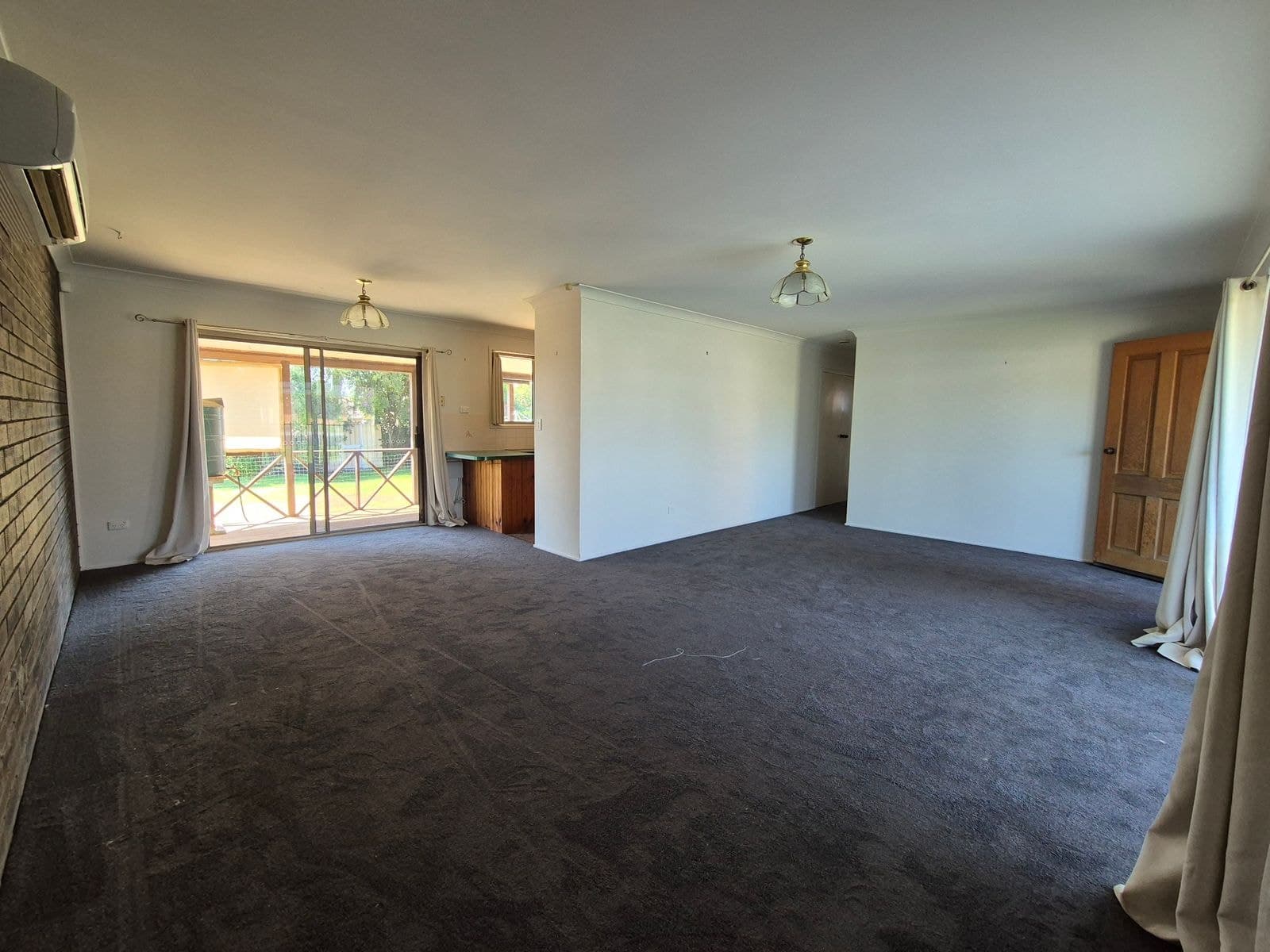 24 Hickory Crescent, Taree NSW 2430, Taree - Thumbnail 3