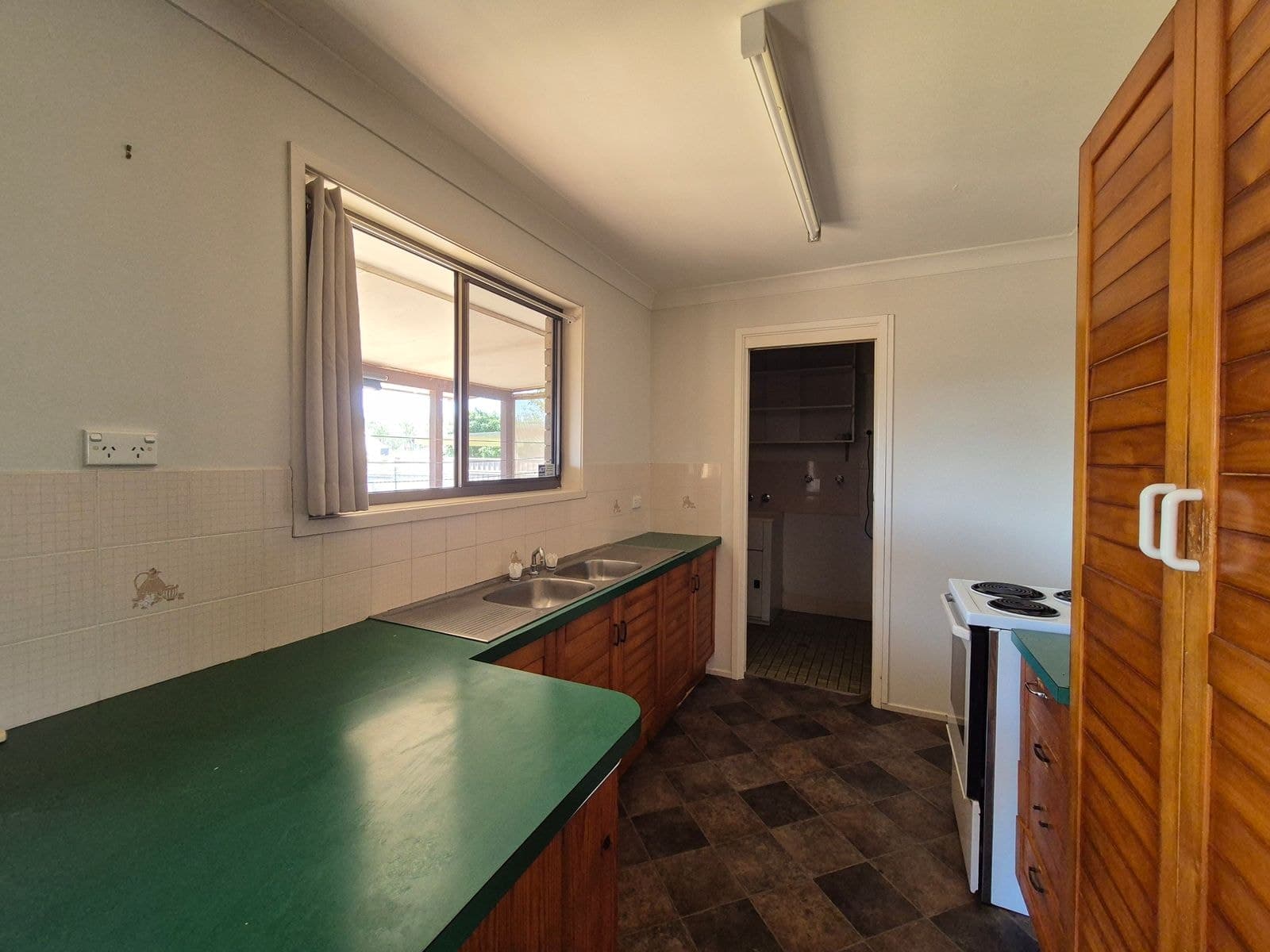 24 Hickory Crescent, Taree NSW 2430, Taree - Thumbnail 5